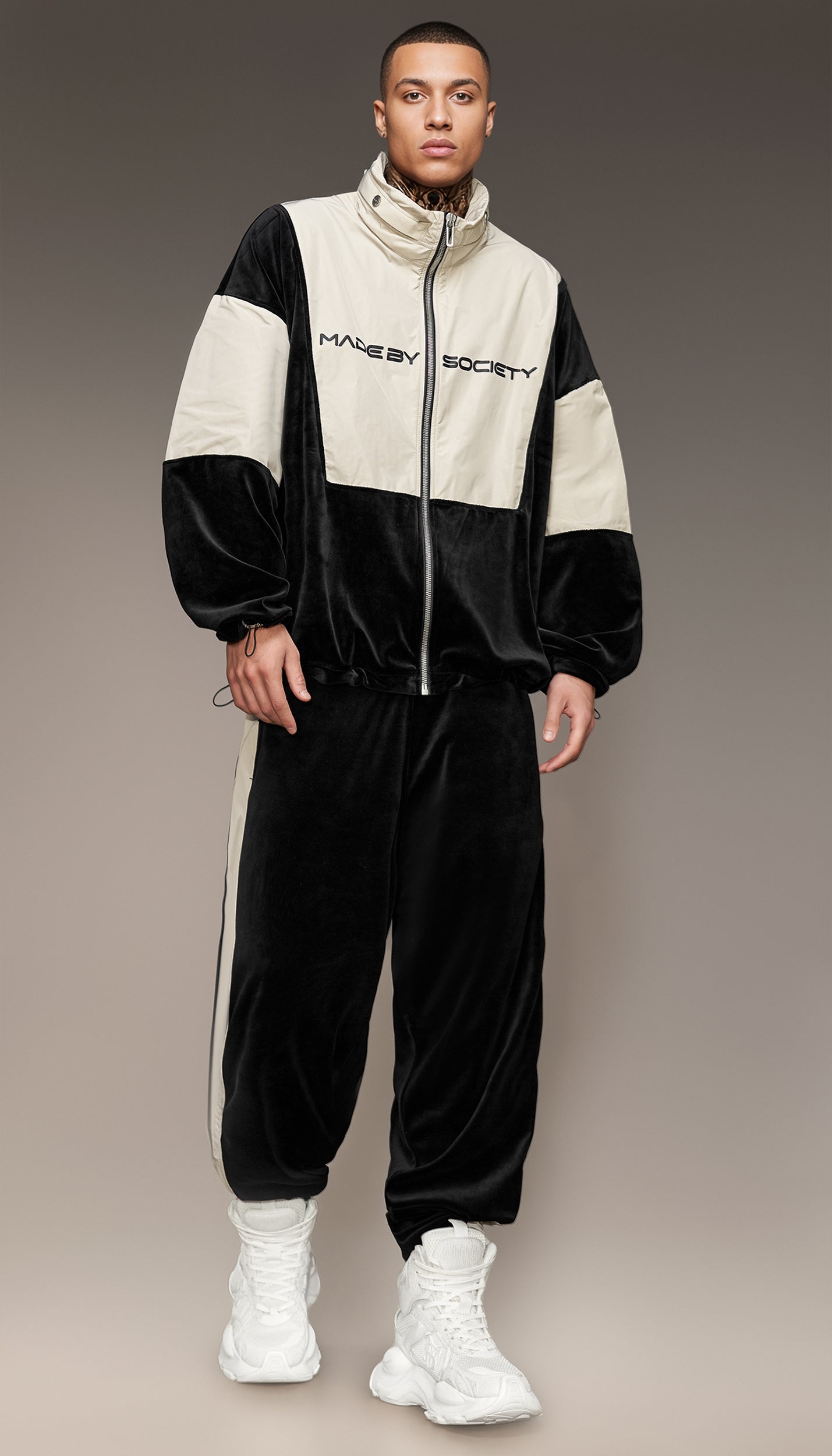 Spodnie z aksamitu - P16703