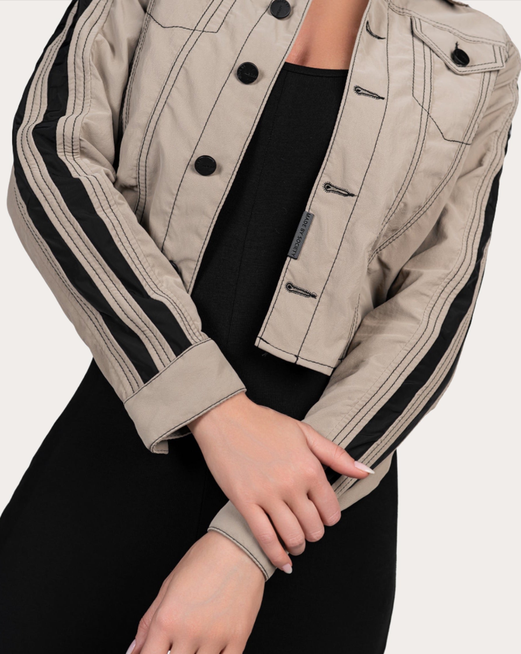 Krótka kurtka - J23897