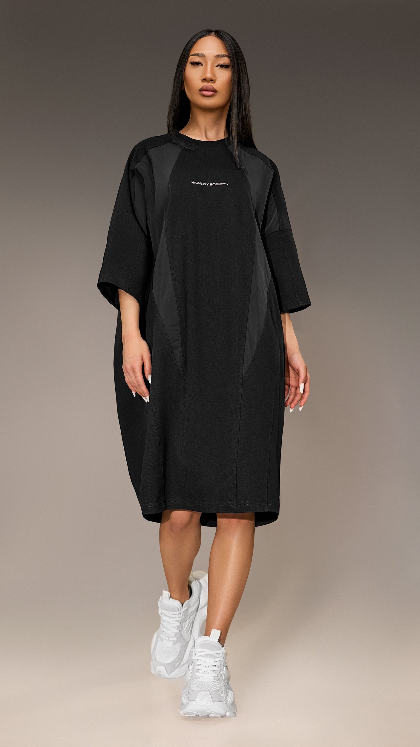 Sukienka typu oversized Made by Society - D26221