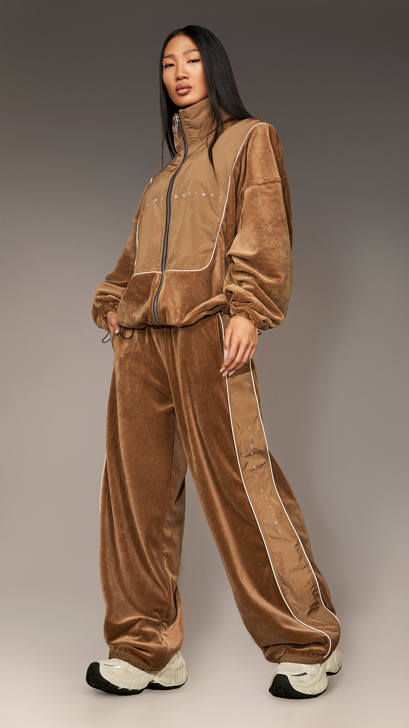 Bluza z kapturem z aksamitu - H26750