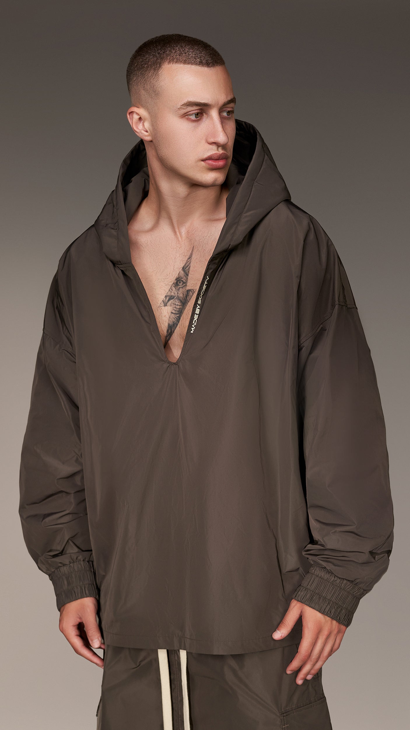 Hanorac cu decolteu - H16476