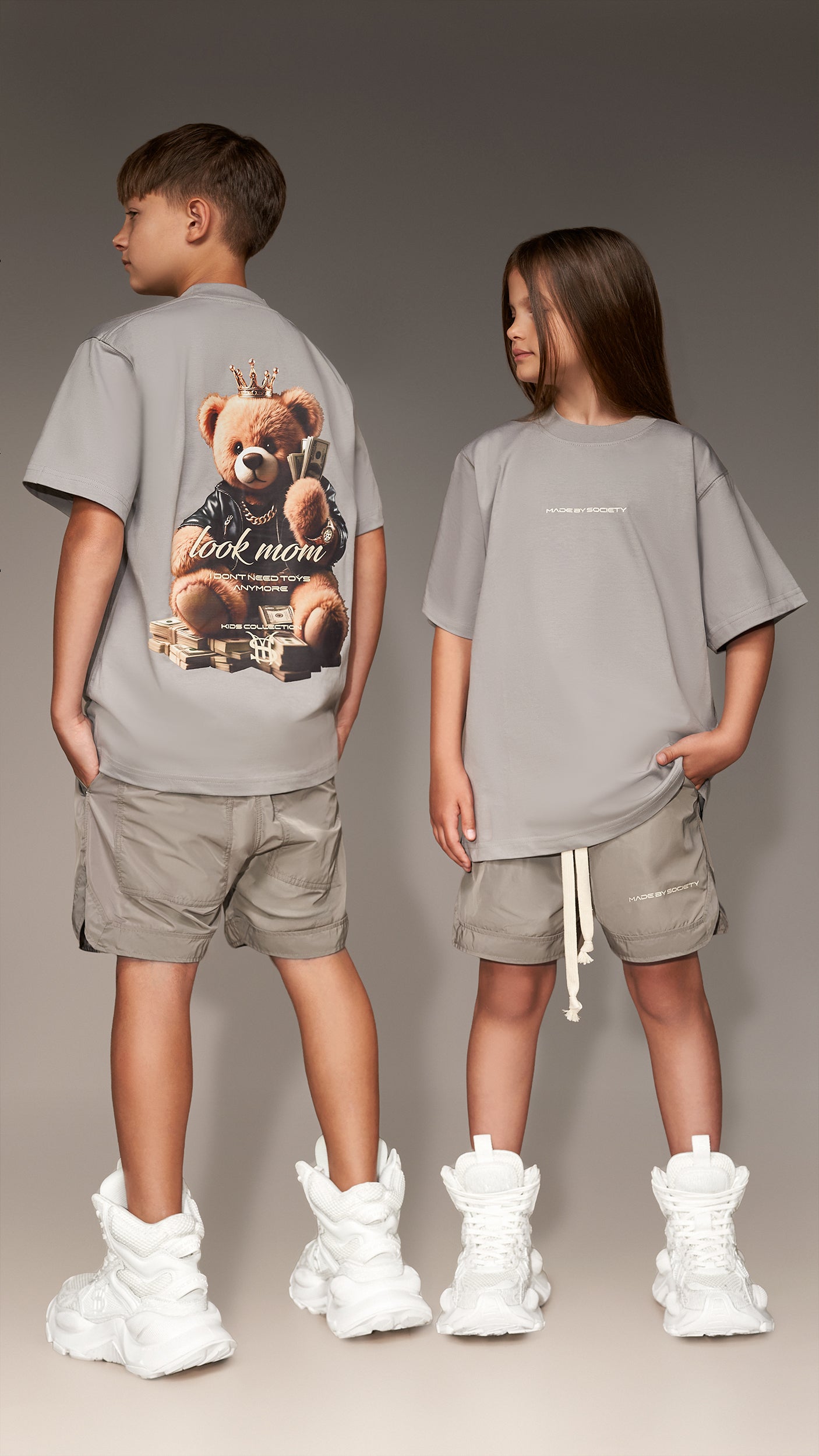 T-shirt „Look Mom” - T36576