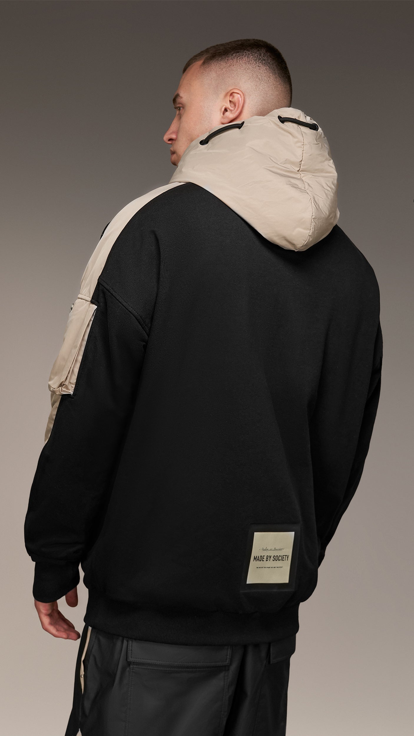 Bluza z kapturem firmy Society - H14608