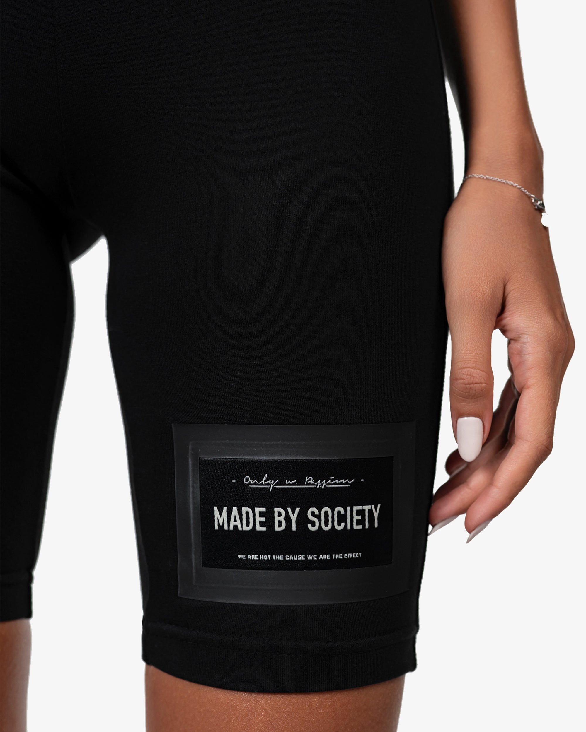 Krótkie legginsy - B24668