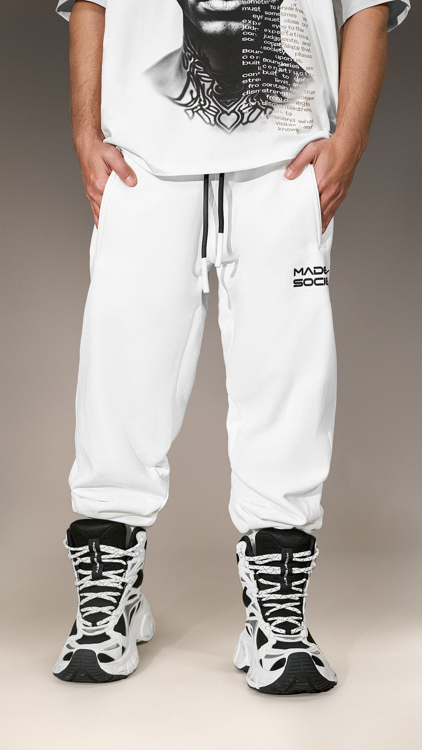 Spodnie „Made by Society” - P15556