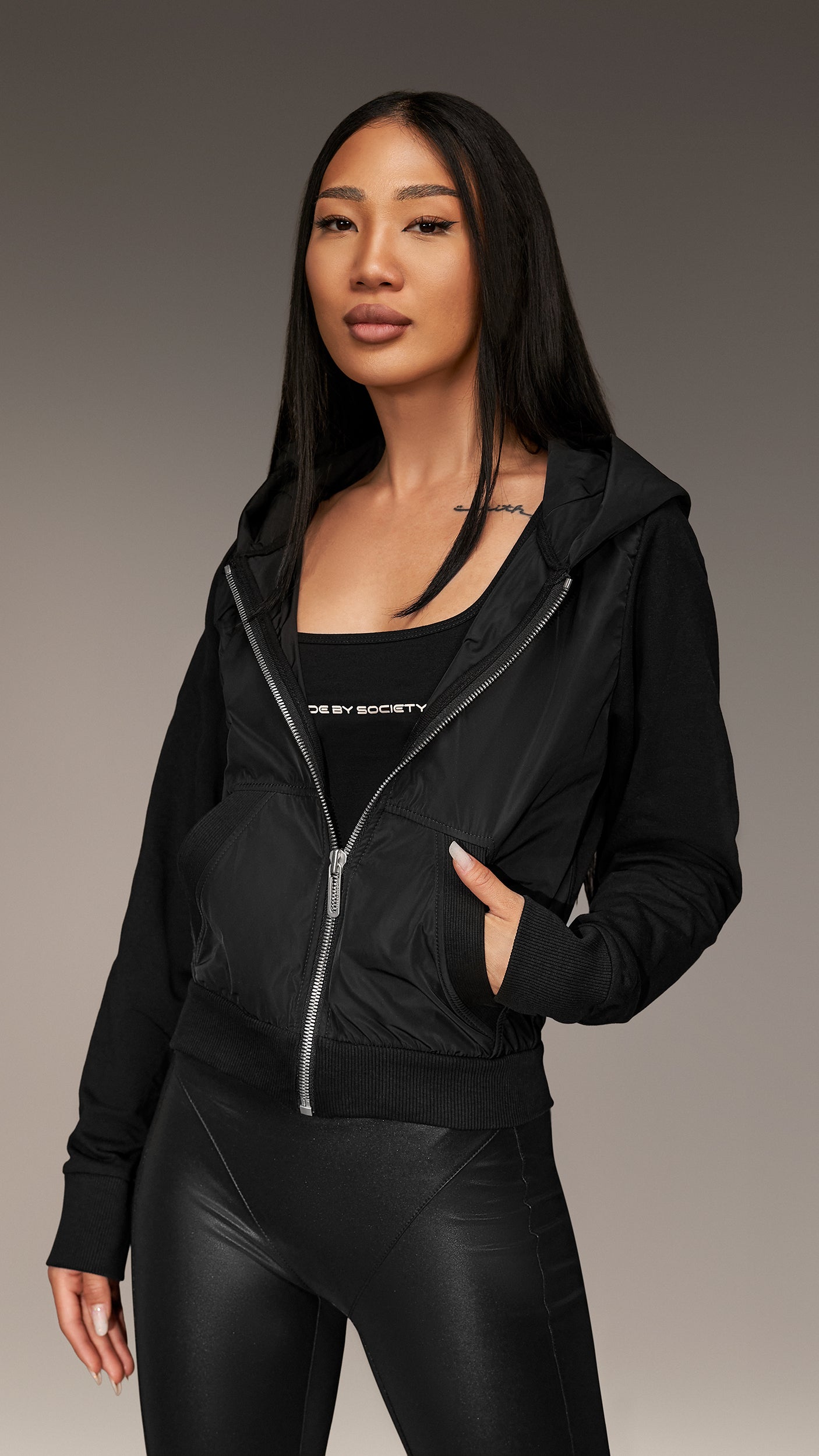 Bluza z kapturem z zamkiem "Made by Society" - H25971