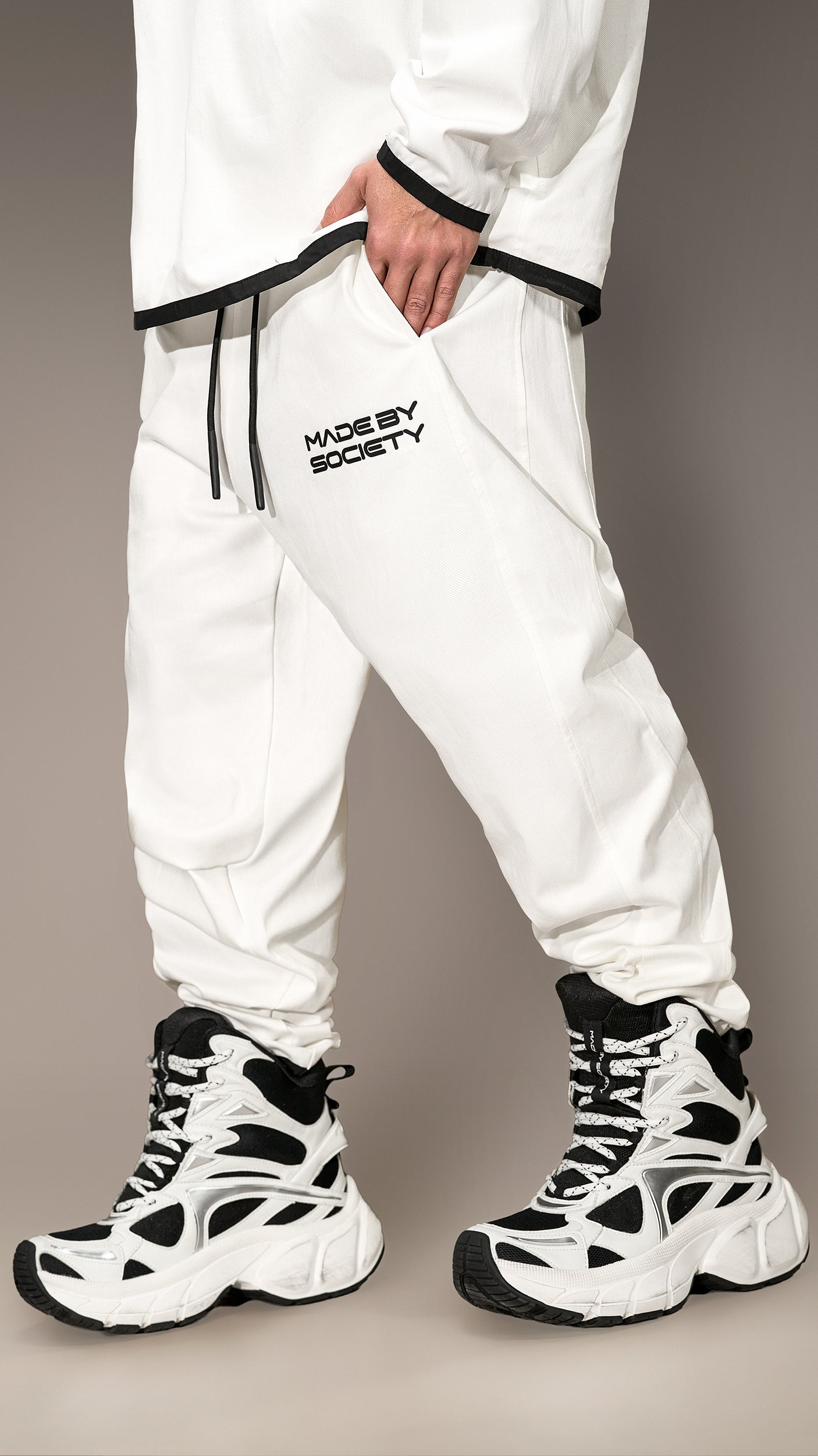 Pantaloni Made by Society – P16130