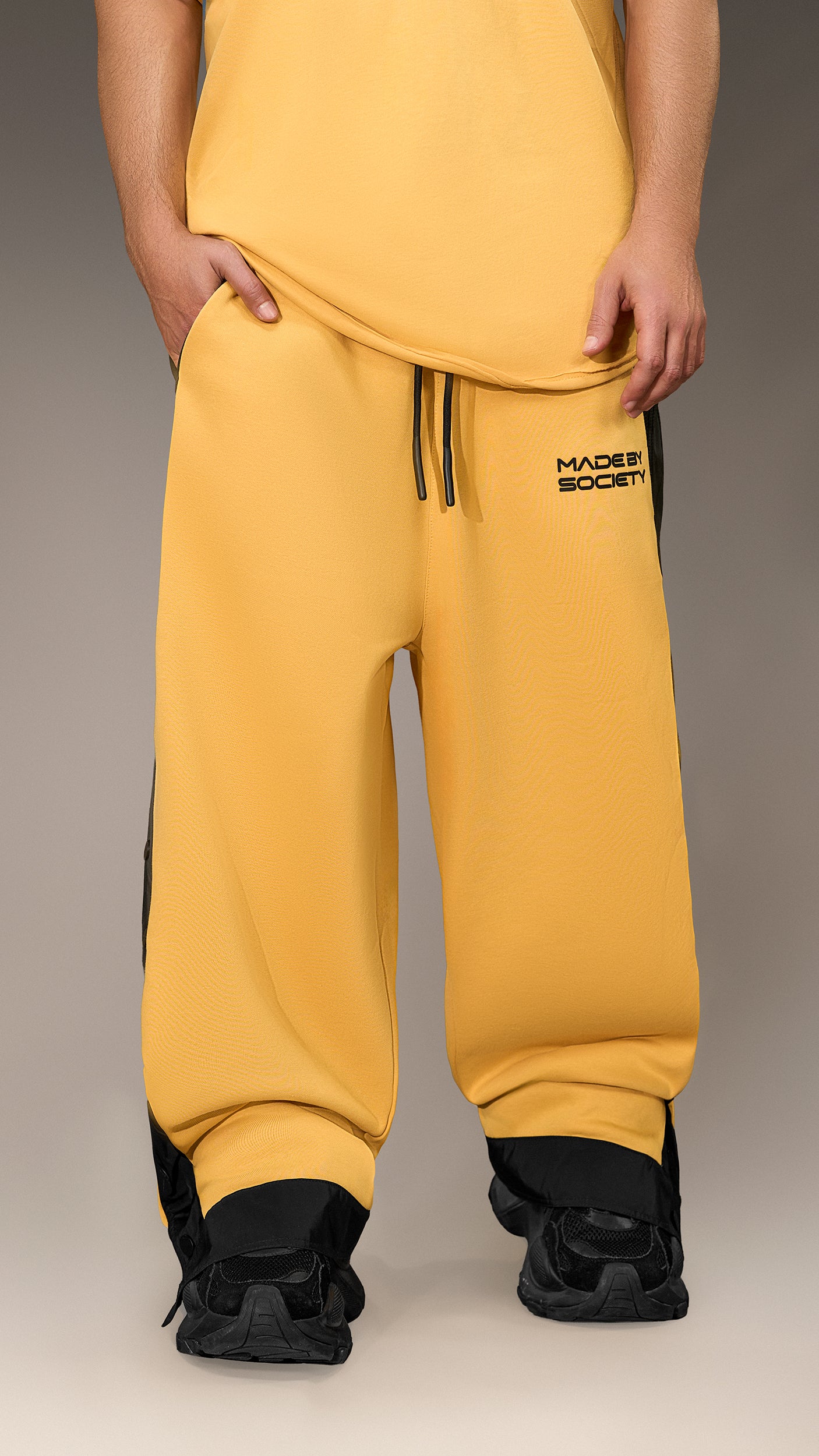 Spodnie oversized z zatrzaskami - P16083