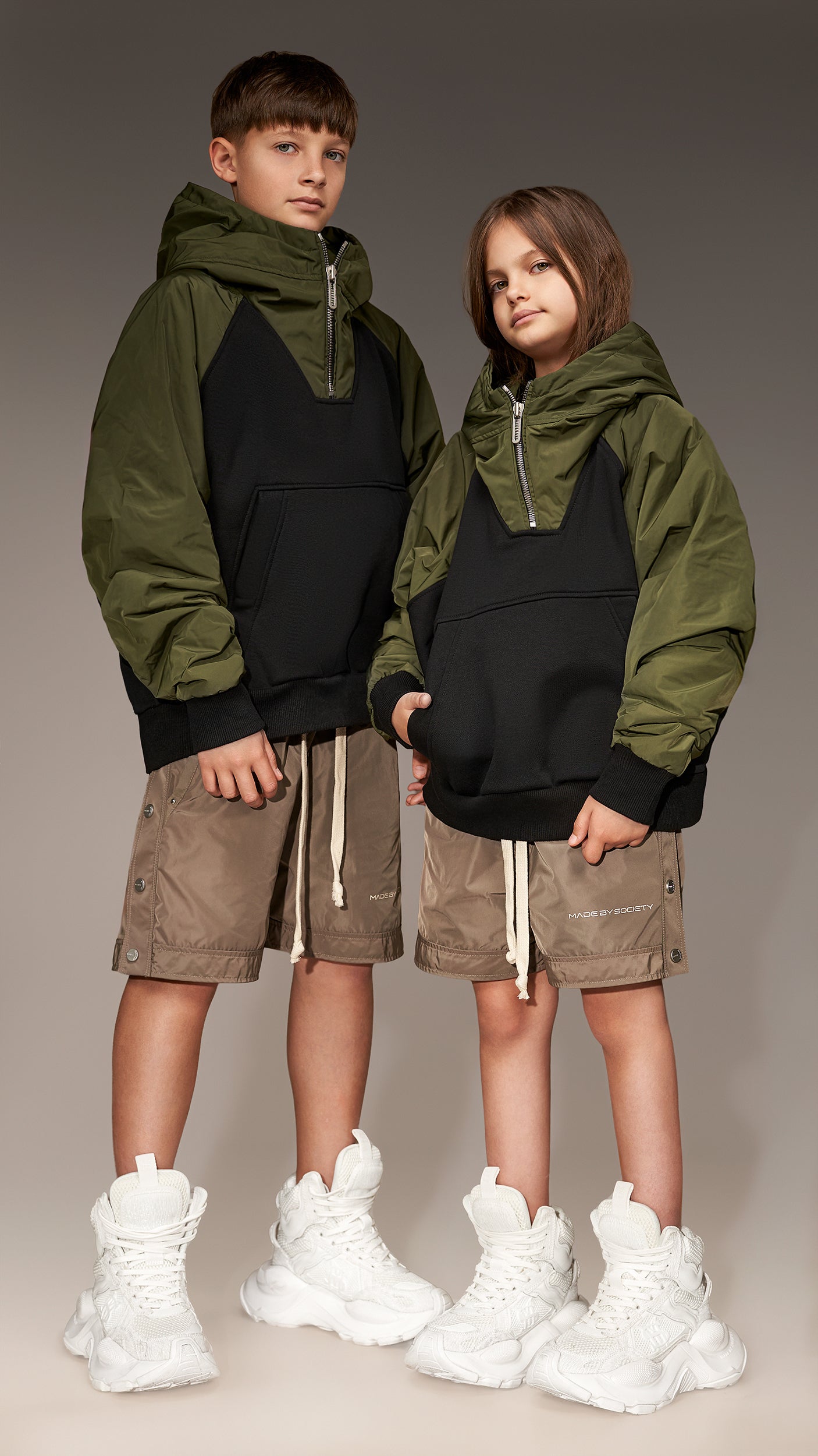 Bluza zapinana na zamek - H34693