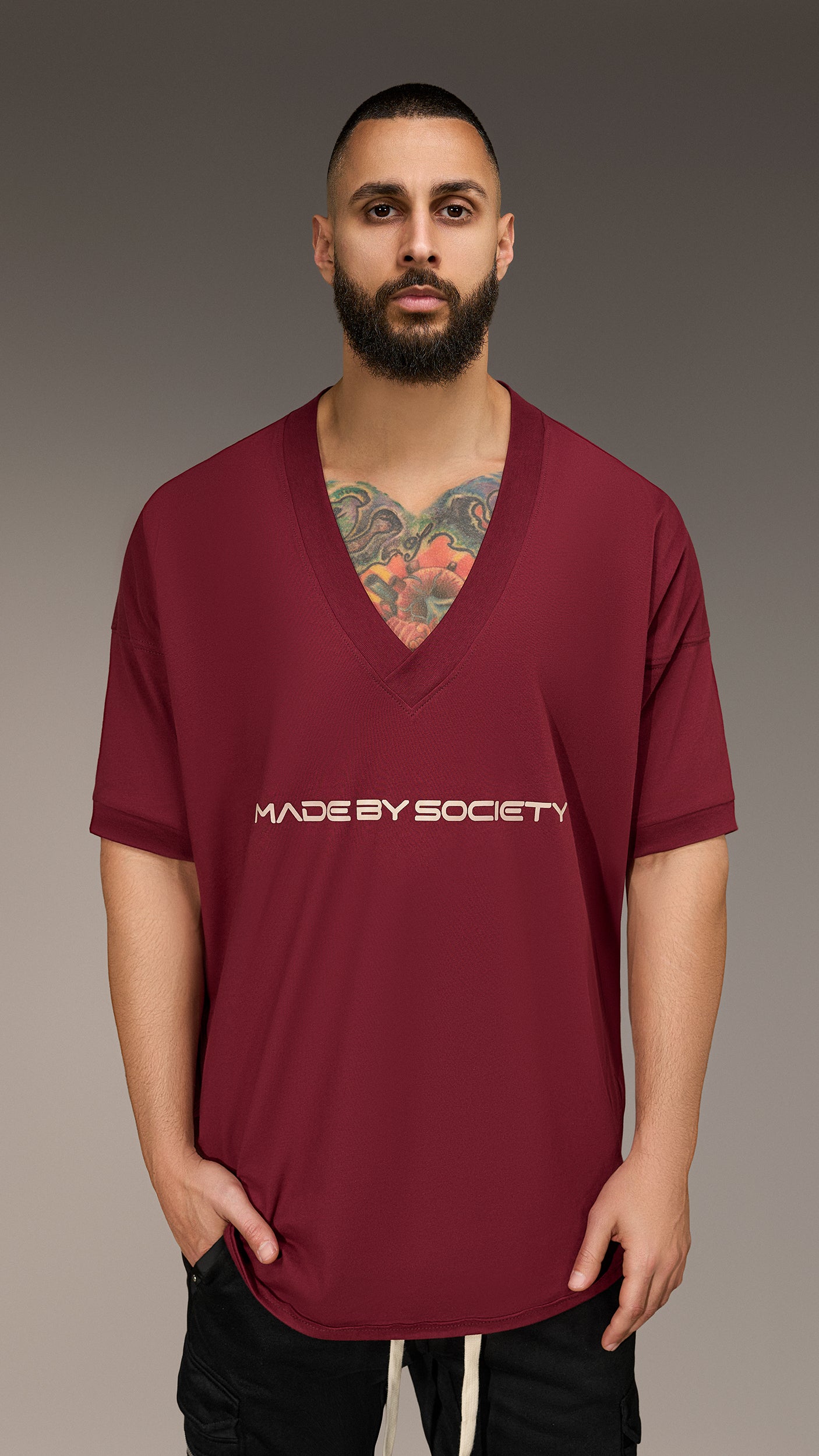 Oversized T-shirt with V-neckline - T16101