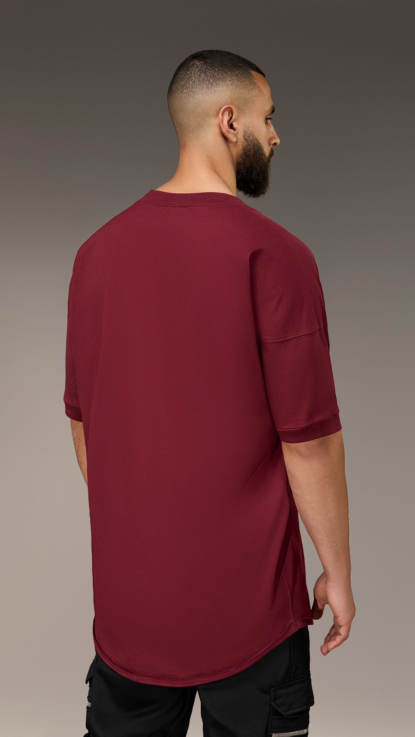 Oversized T-shirt with V-neckline - T16101