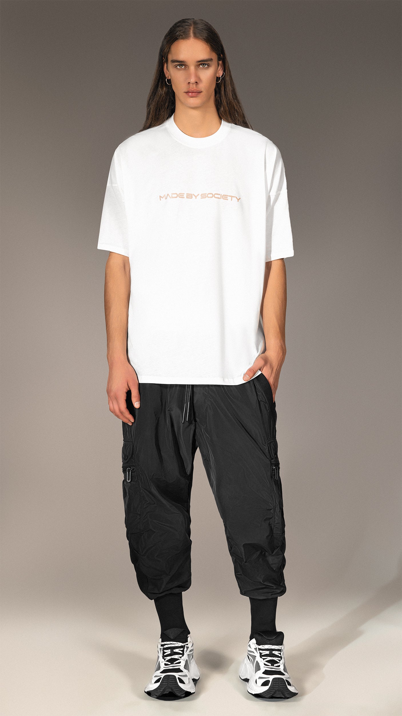 Biały T-shirt Made by Society - T15655