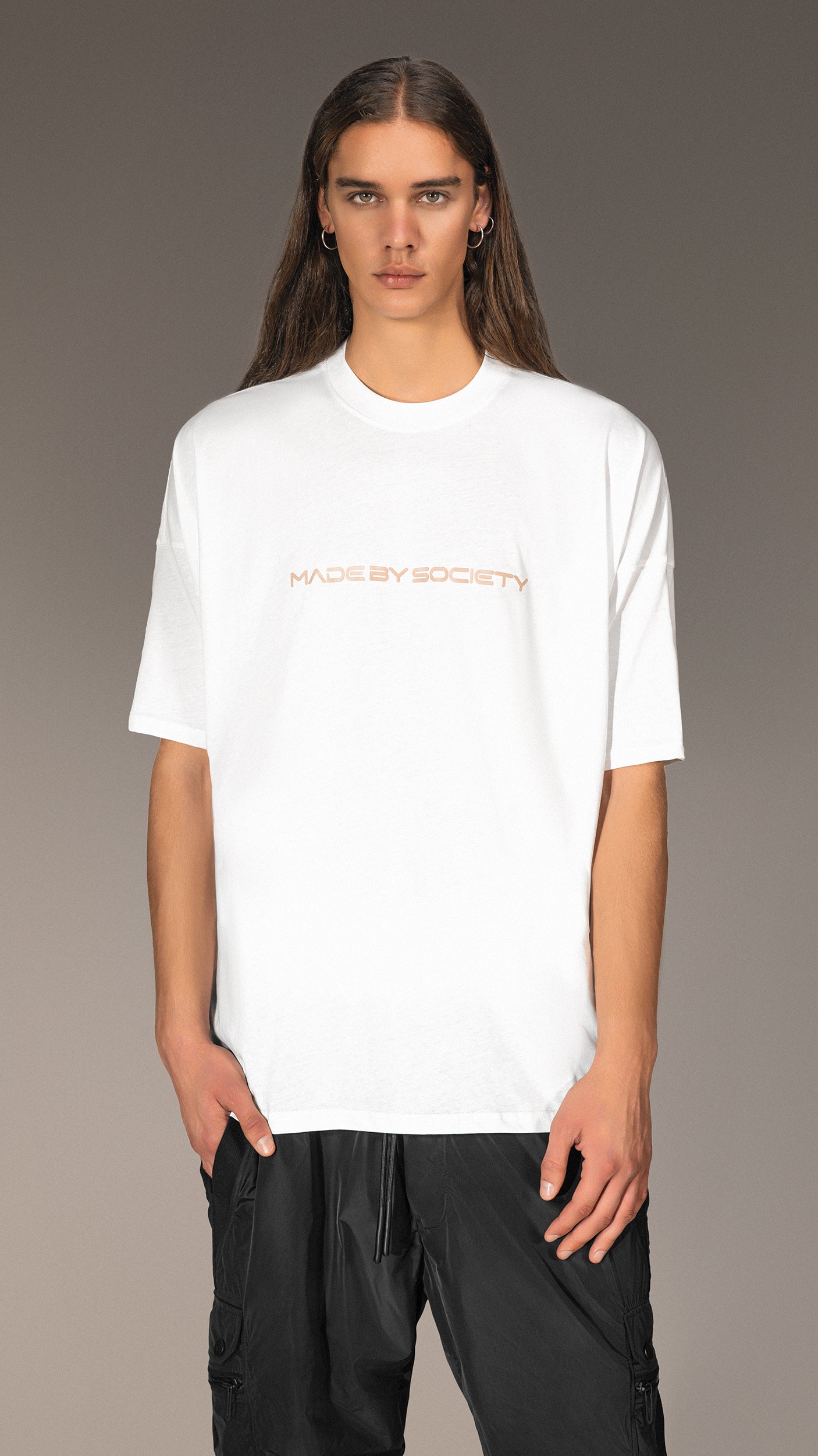 Biały T-shirt Made by Society - T15655