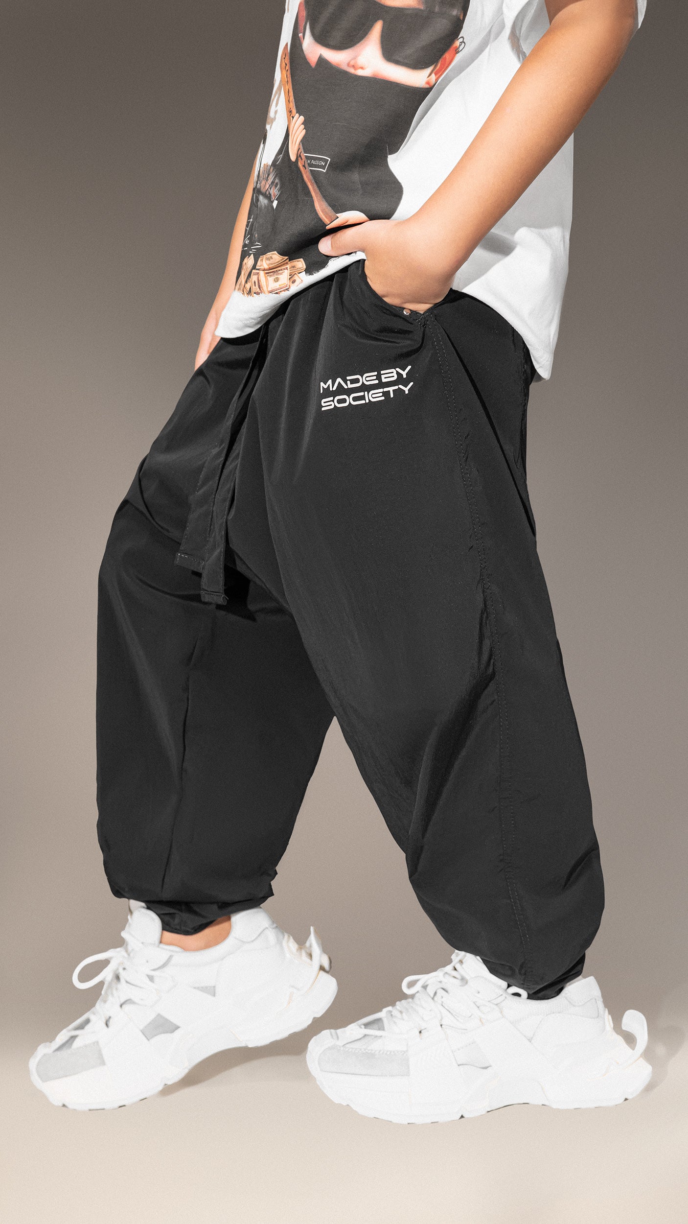 Spodnie dresowe „Made By Society” - P35741