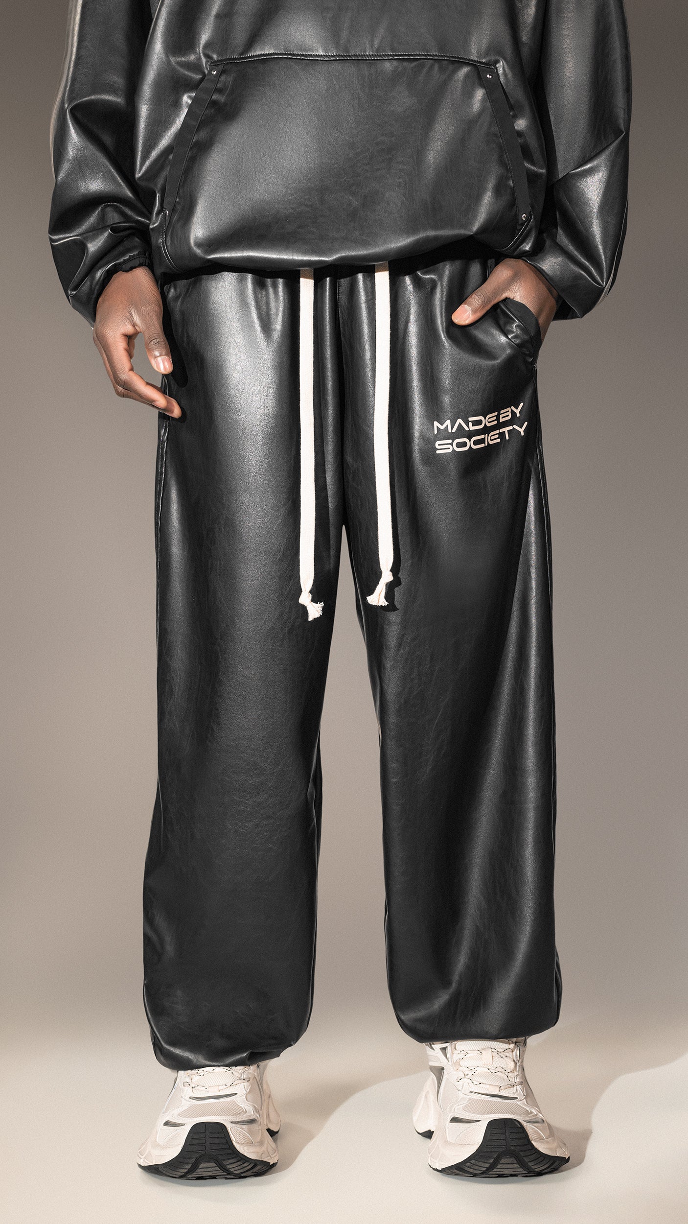 Pantaloni "Made by Society" - P15725