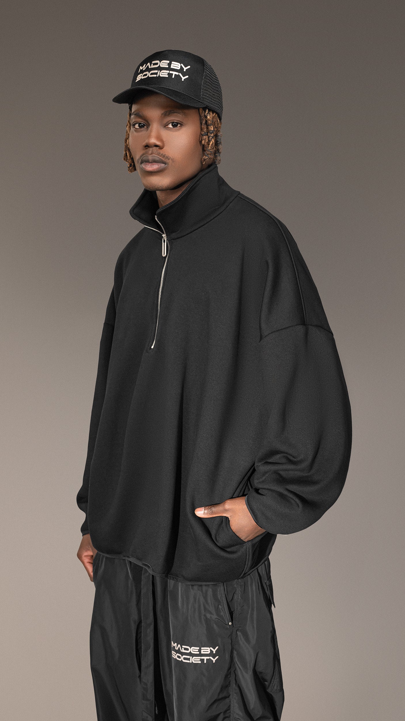 Czarny Bluza z Suwakiem „Made By Society” - H15766