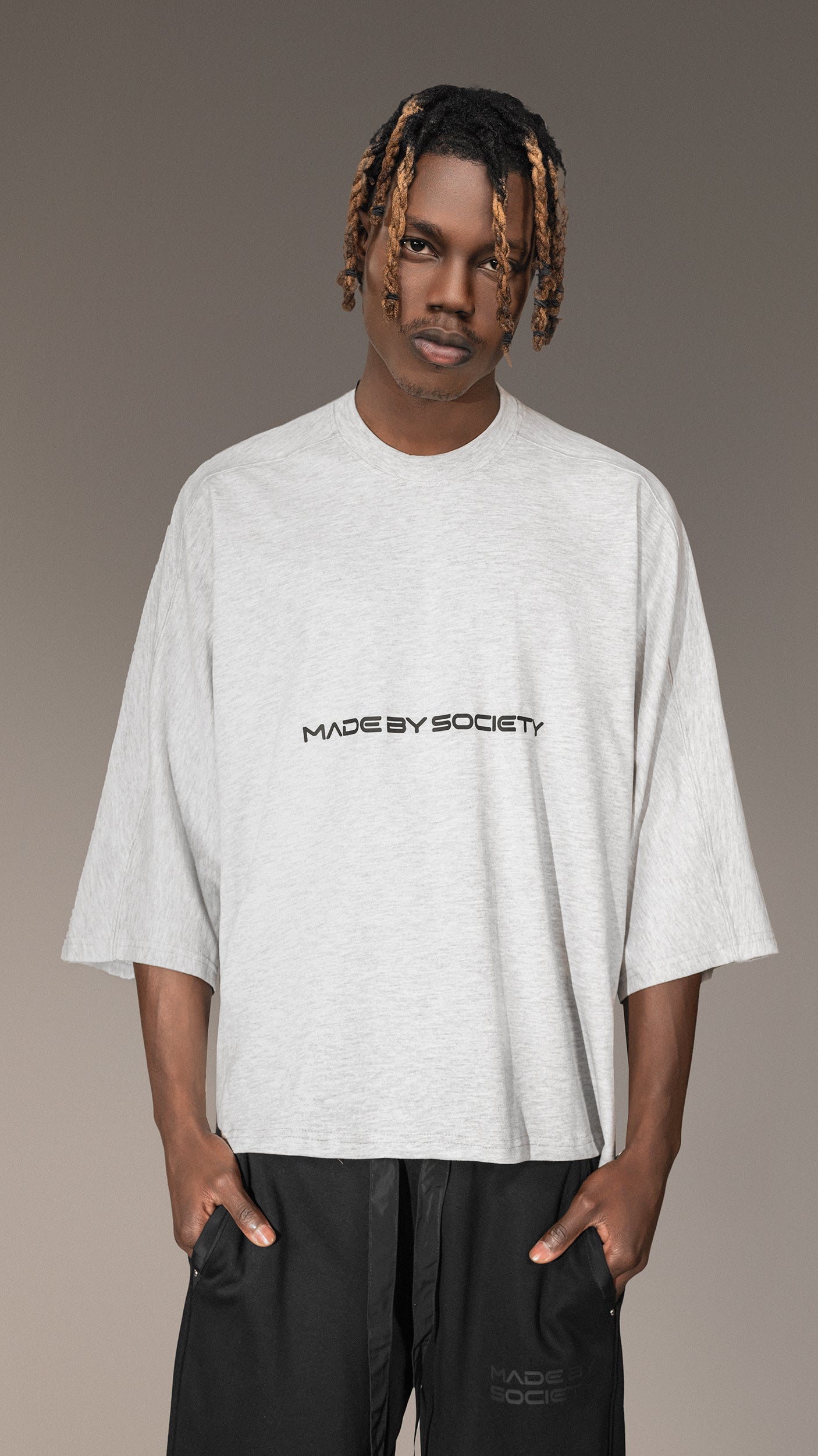 Overiszed T-shirt "Made By Society" - T15634