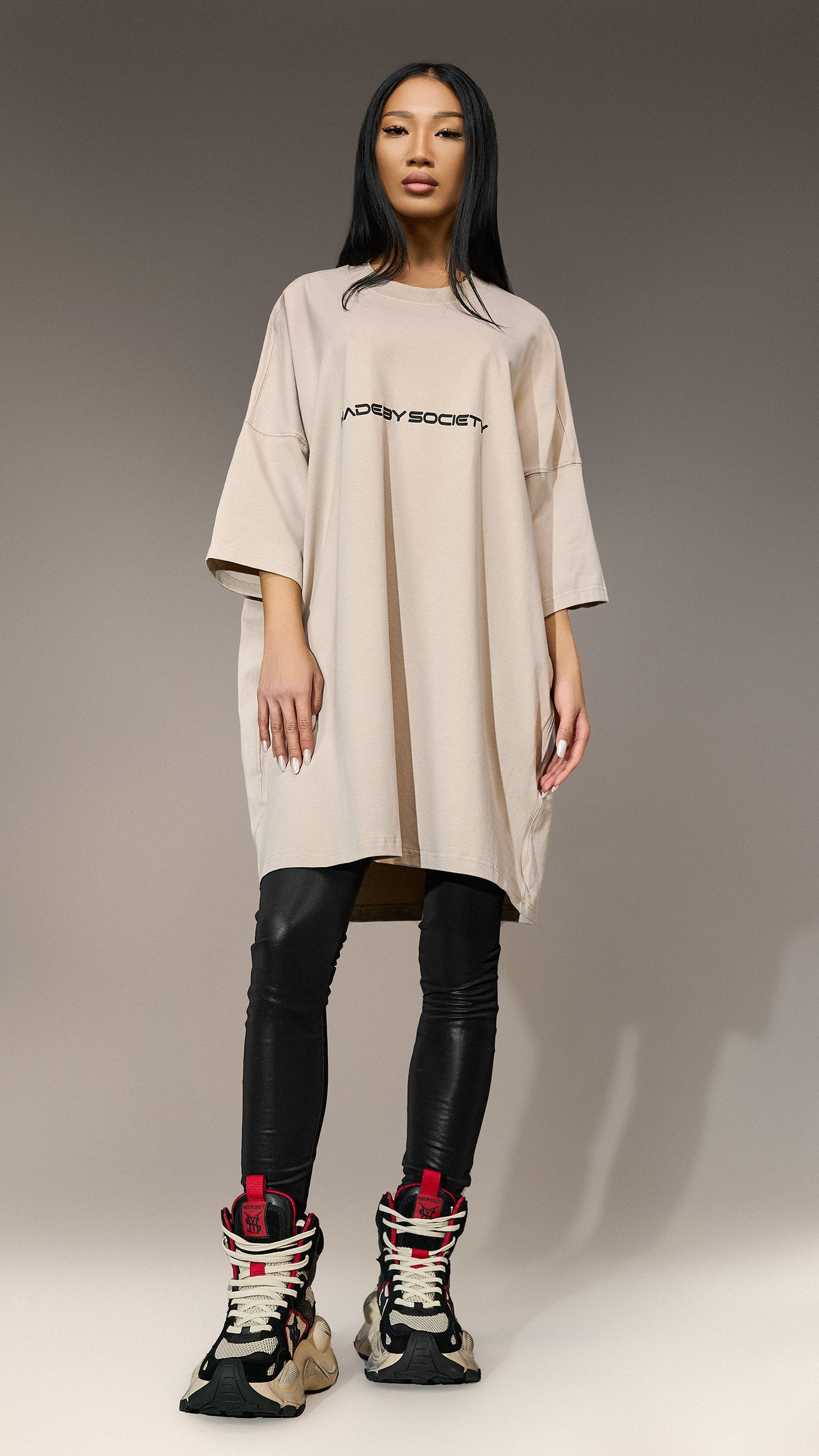 Oversized T-shirt „Broken System” - T25406