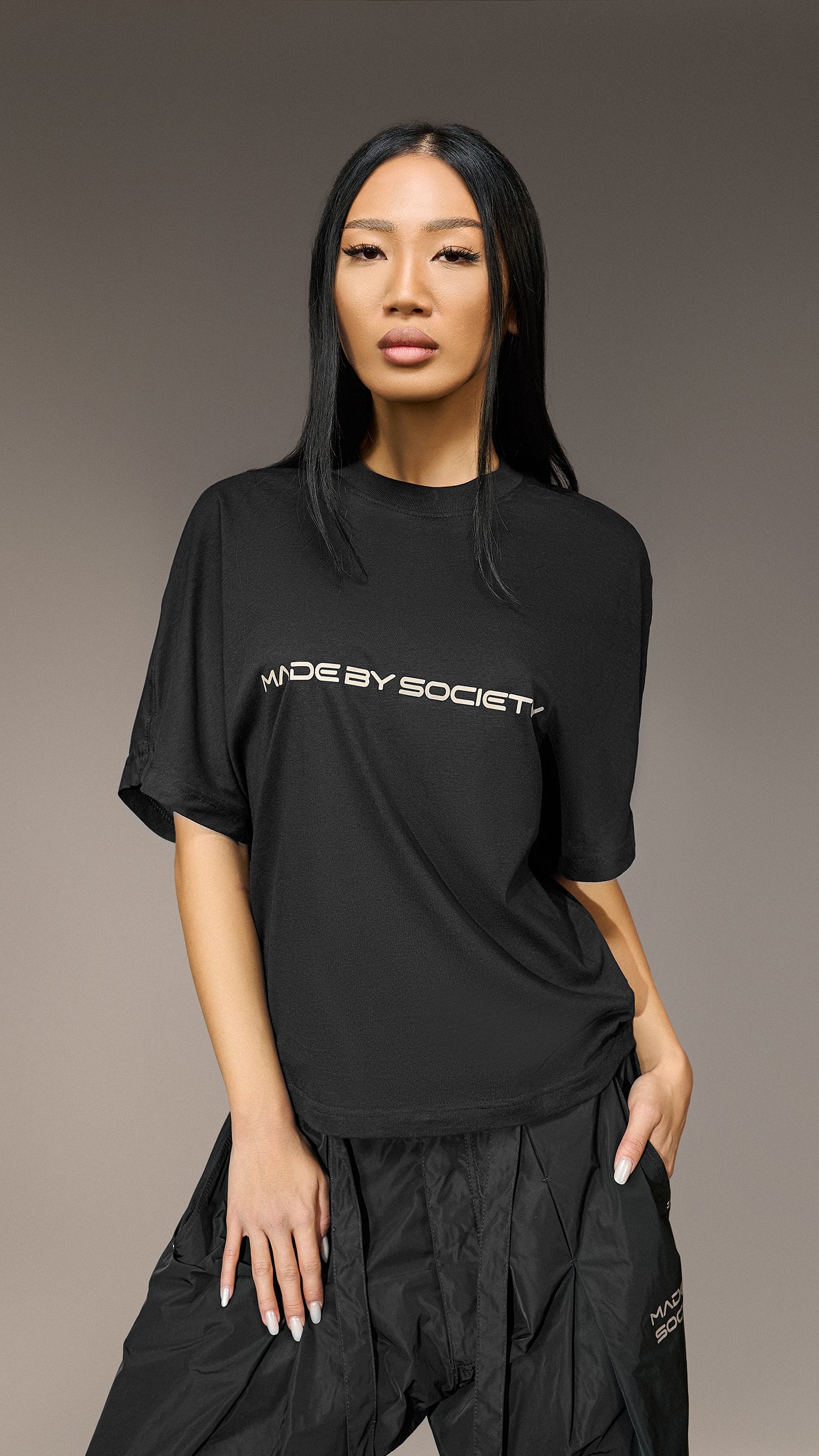Czarny T-shirt Made by Society - T25522