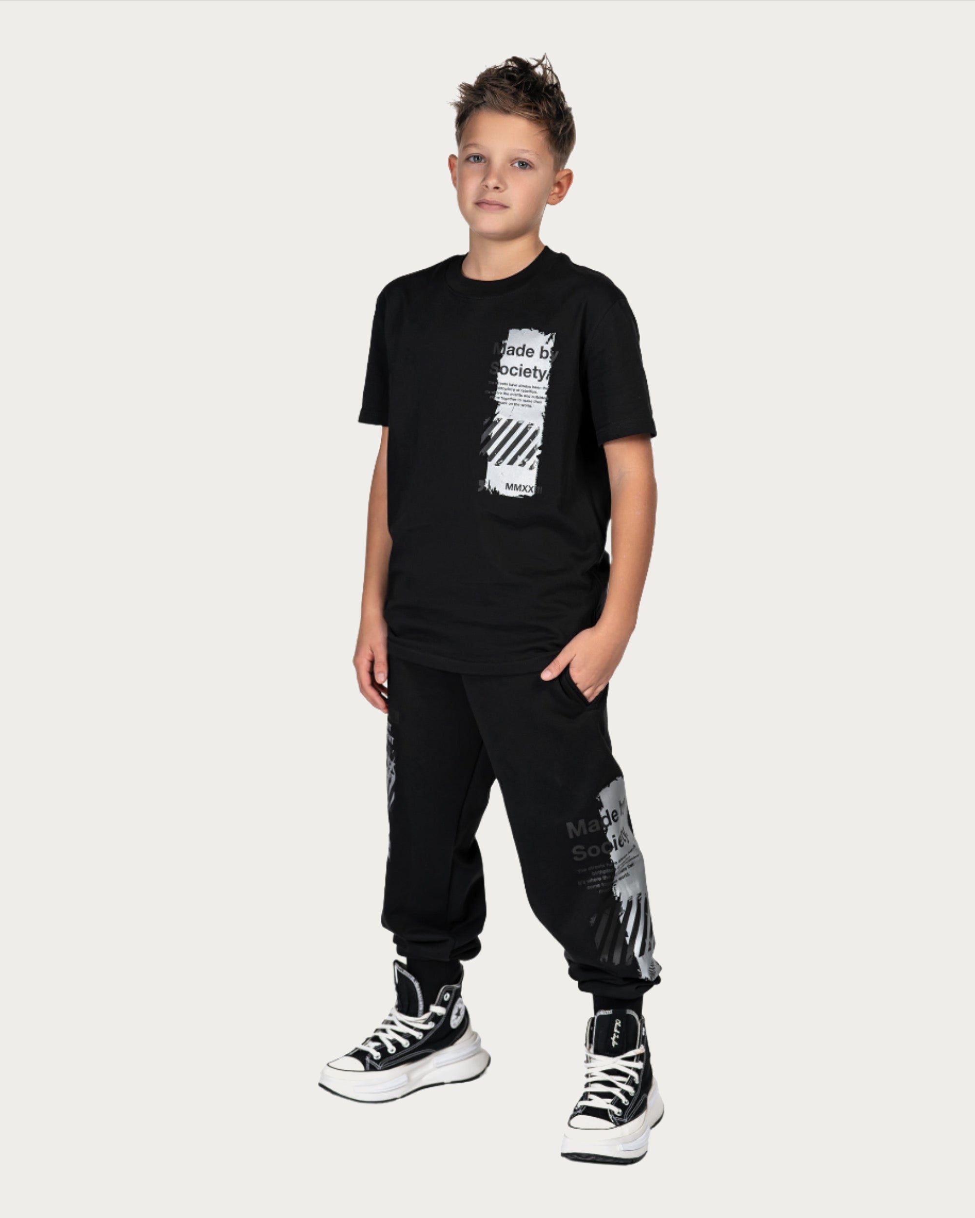 Oficjalna koszulka typu streetwear - T35009