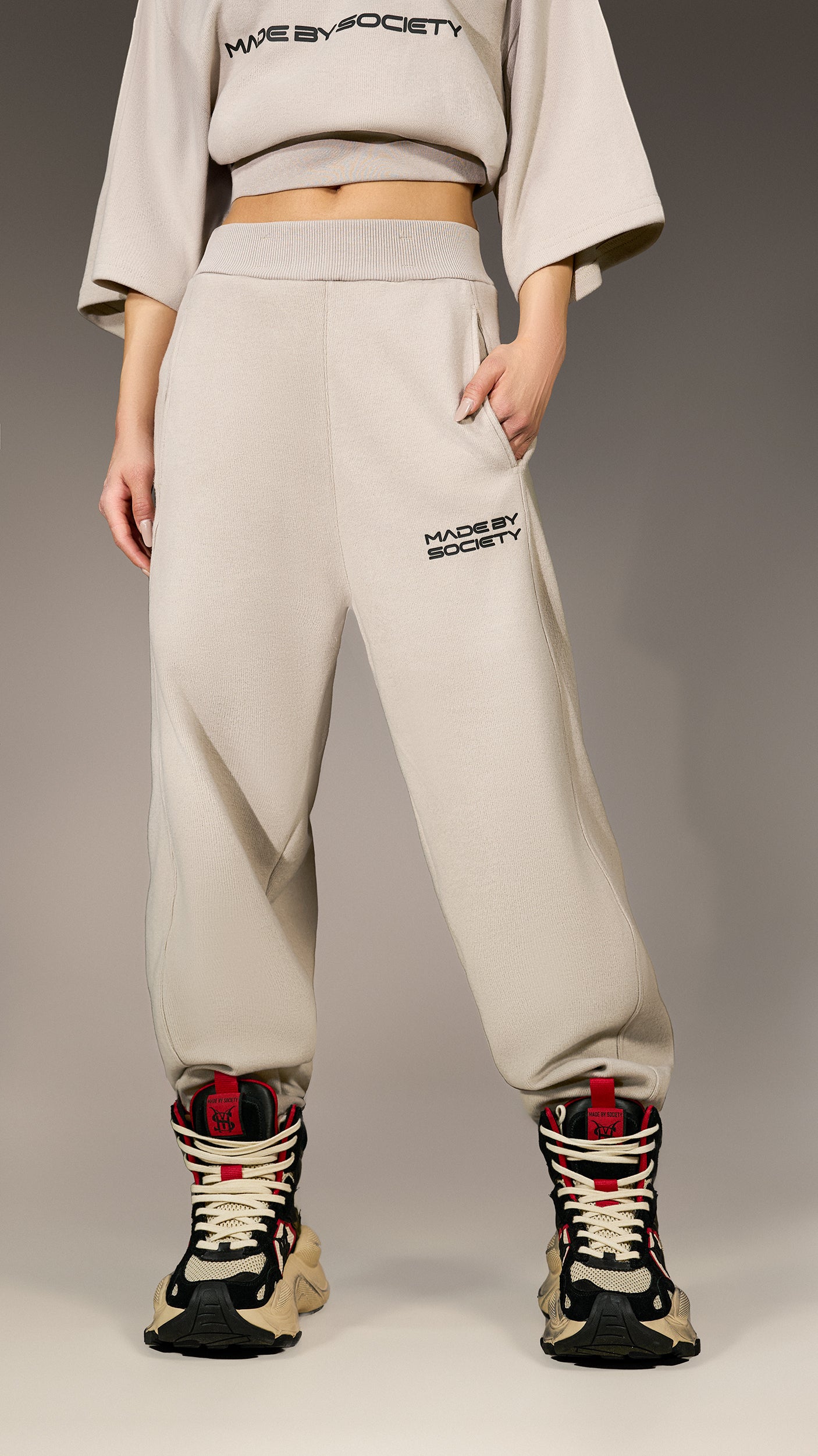 Pantaloni Jogger "Made by Society" - P26070