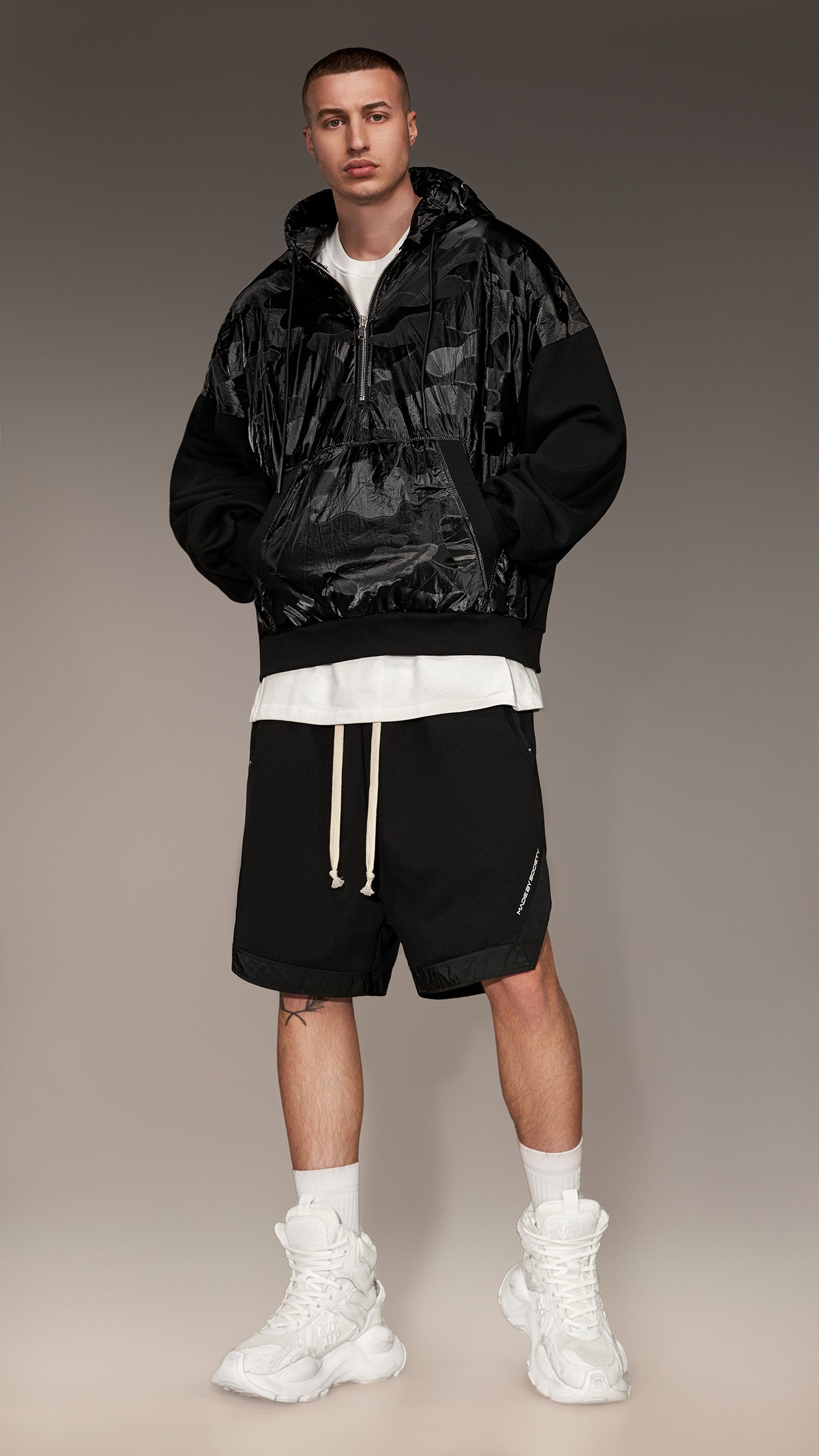 Bluza z kapturem w kamuflażu - H14948