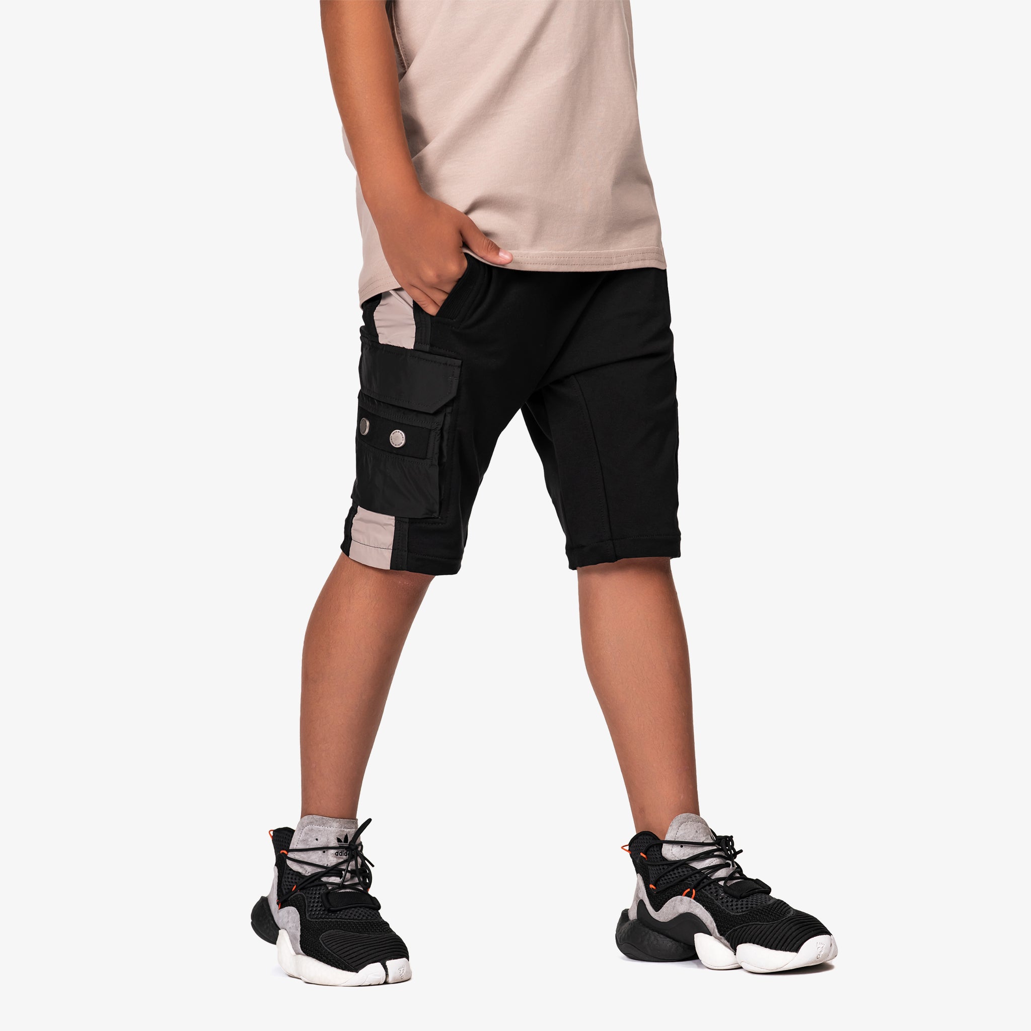 Stud cargo shorts - B33736