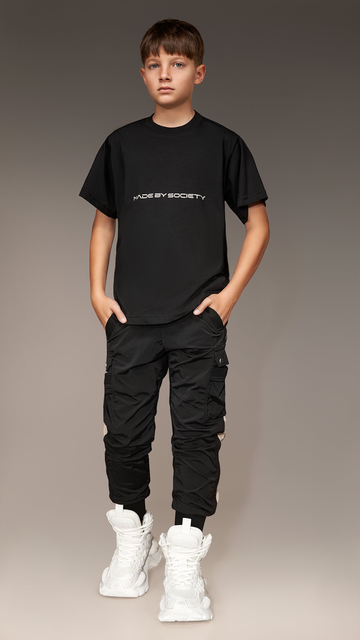 Czarny T-shirt „Made By Society” - T35824