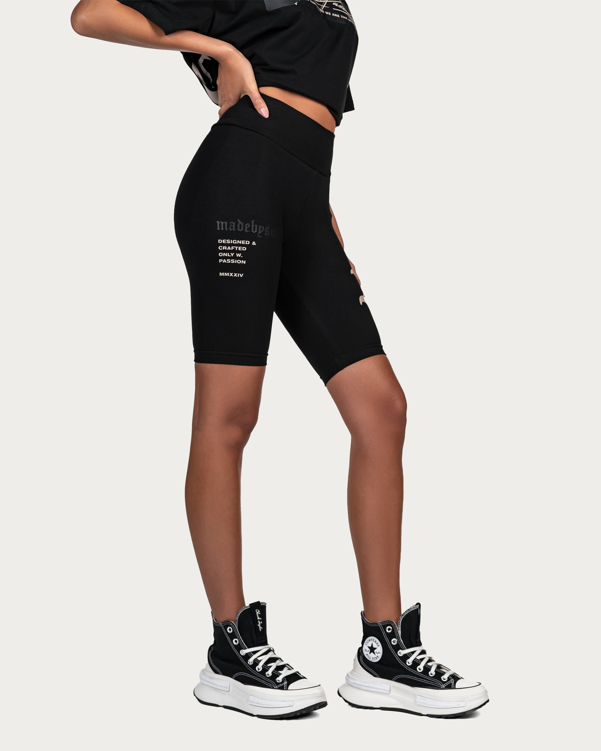 BRANDED LEGGINGS SHORTS - B25349