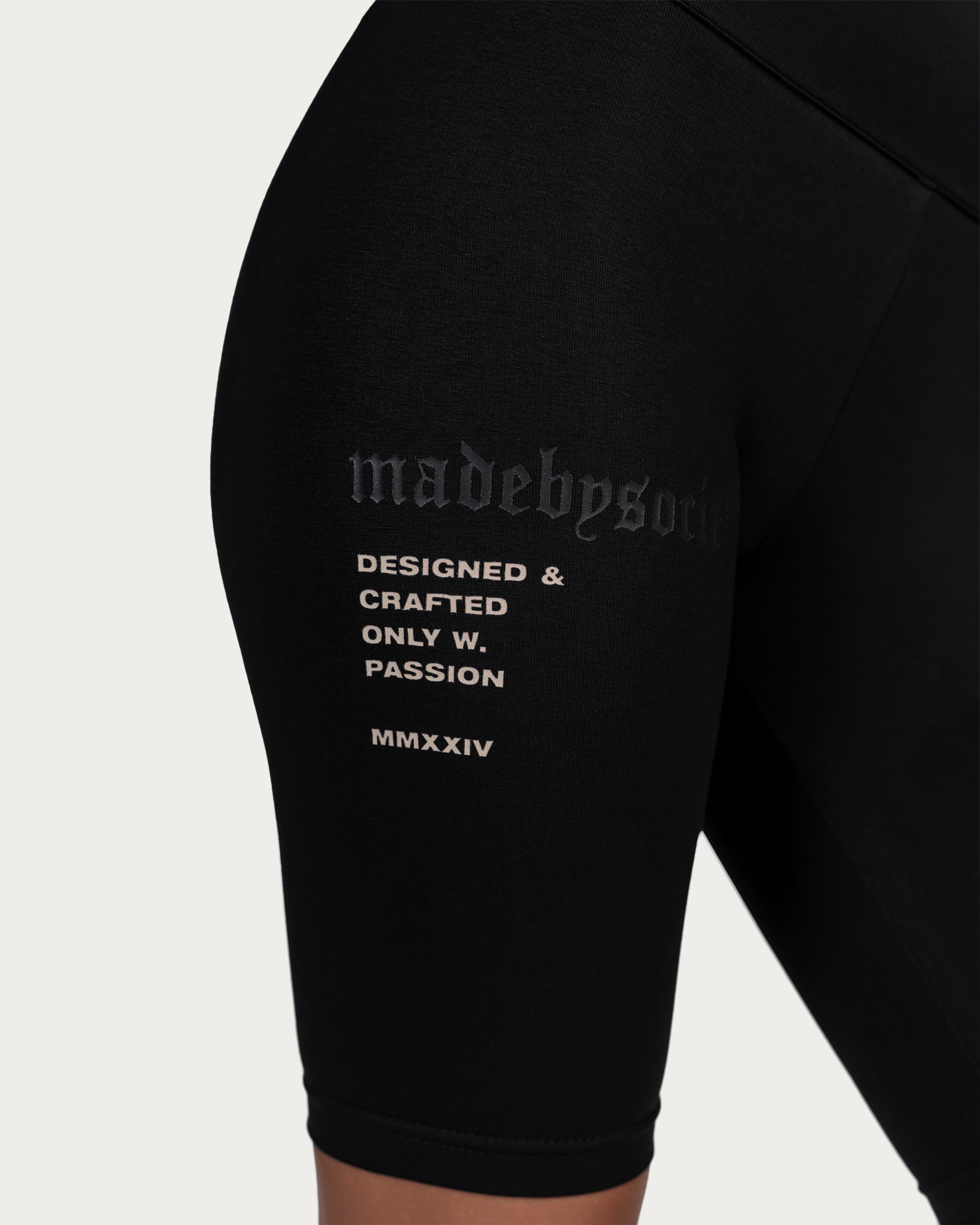 MARKOWE SZORTY LEGGINSY - B25349