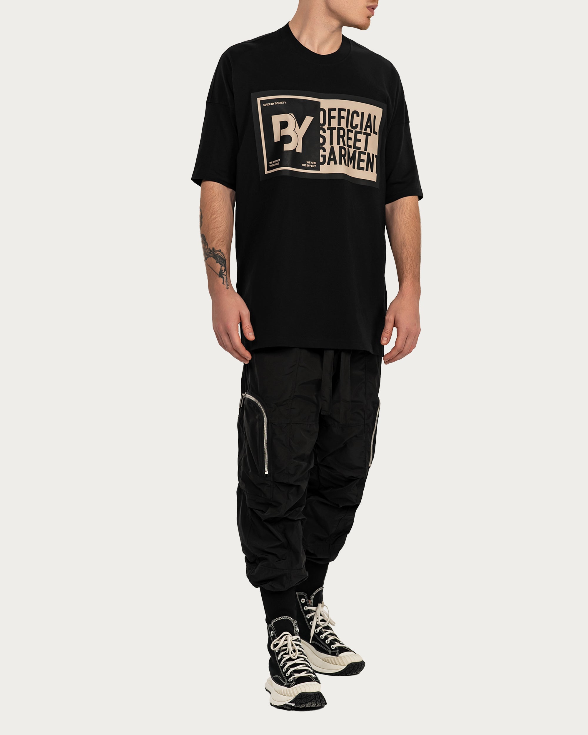 T-shirt typu streetwear – T15140