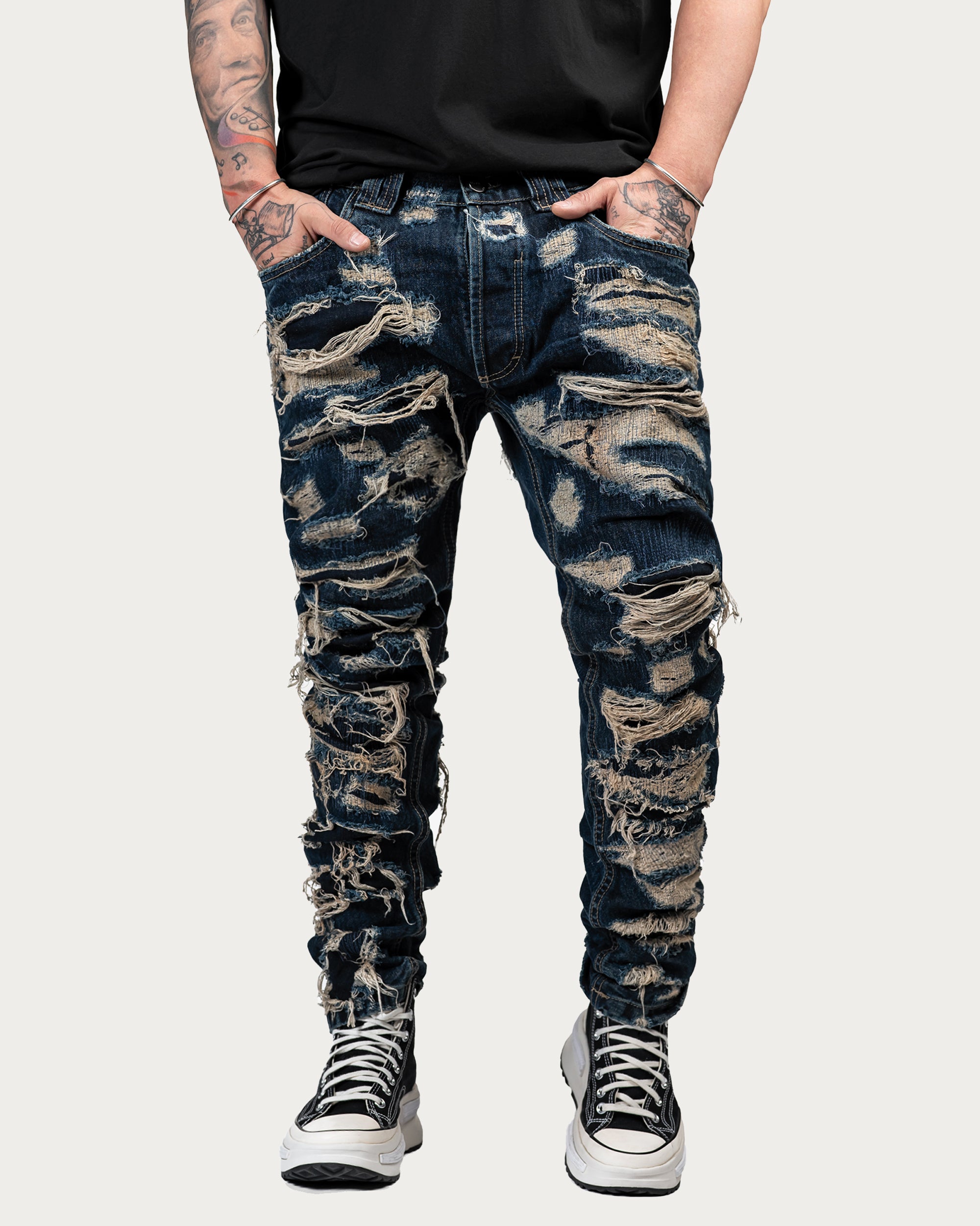 Distressed Jeans - P13360