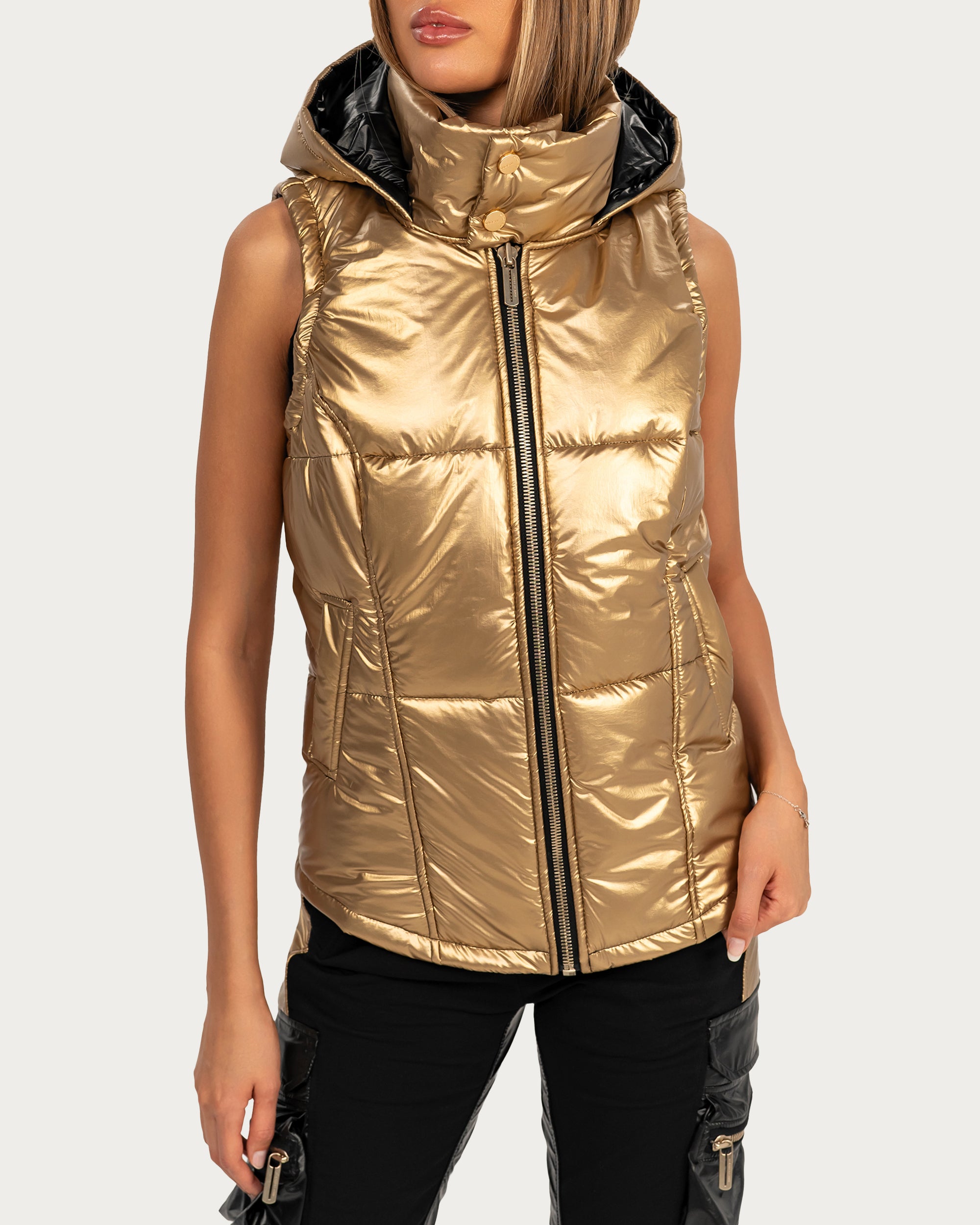 Varnished gold vest - V25001