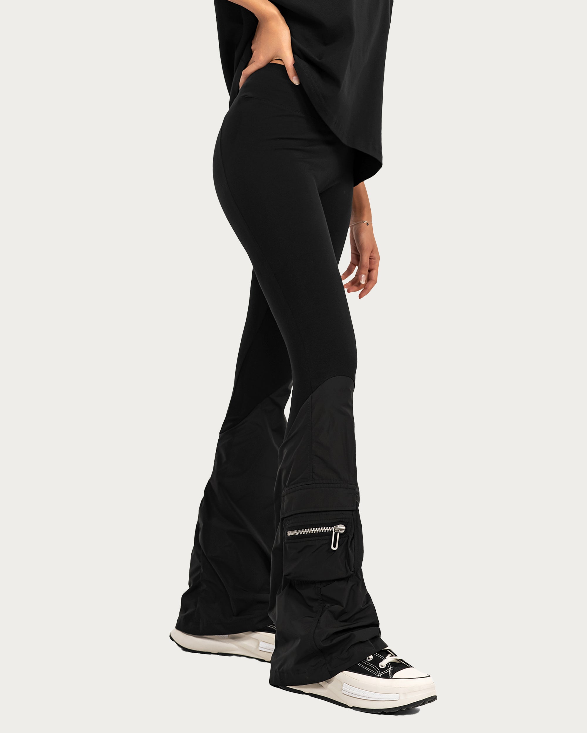 Rozkloszowane legginsy - P24979