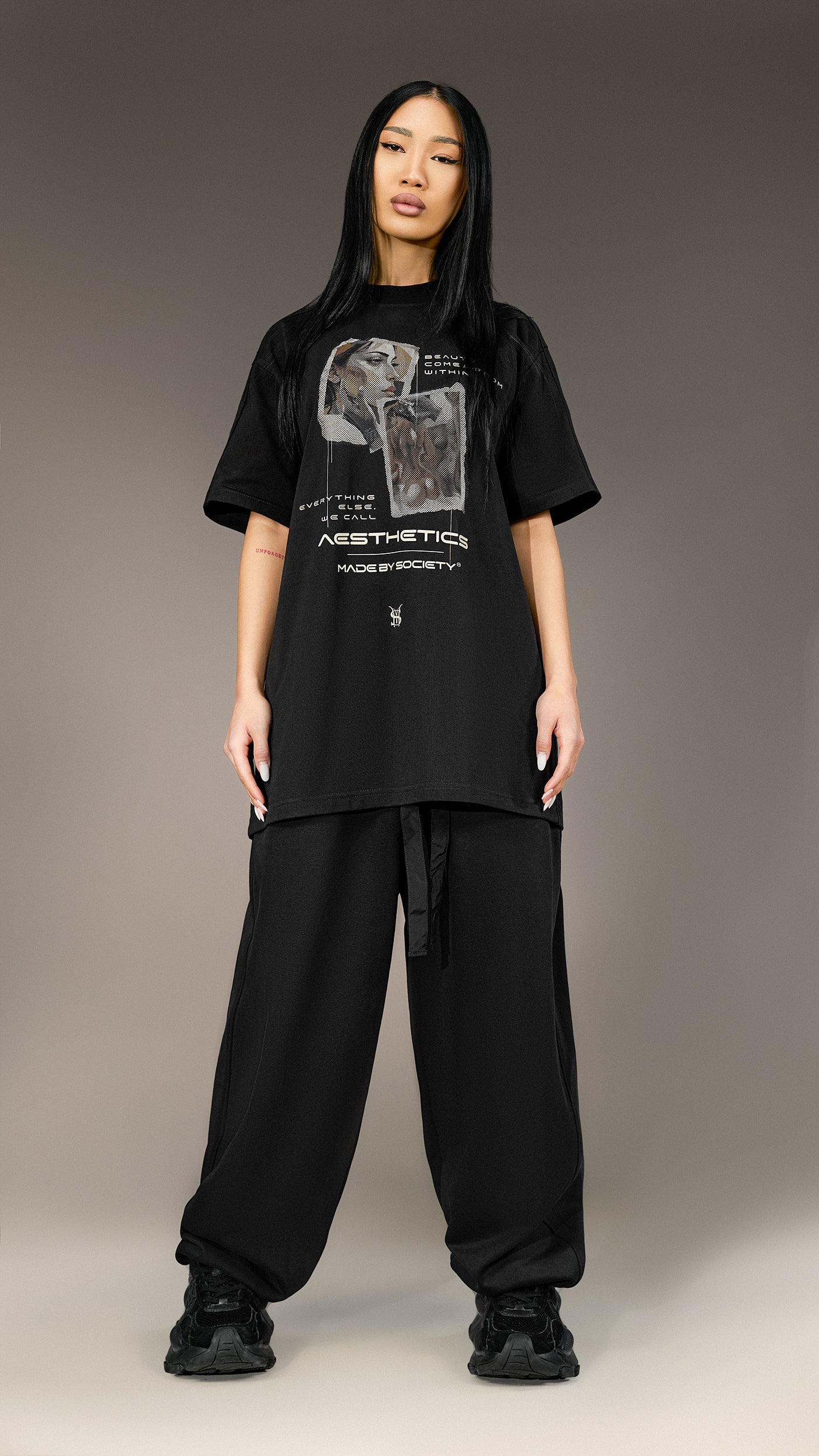 Oversized T-shirt "Aesthetics" - T25880