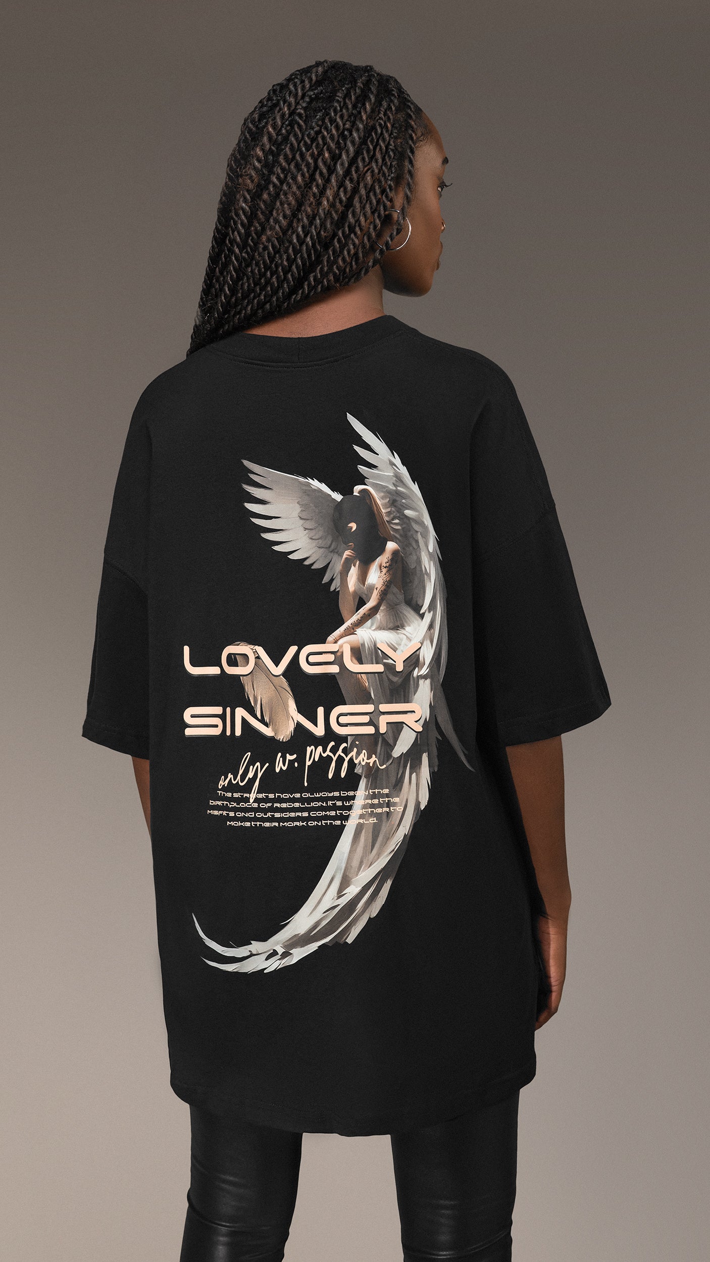 Koszulka oversize "Lovely Sinner" - T25693.