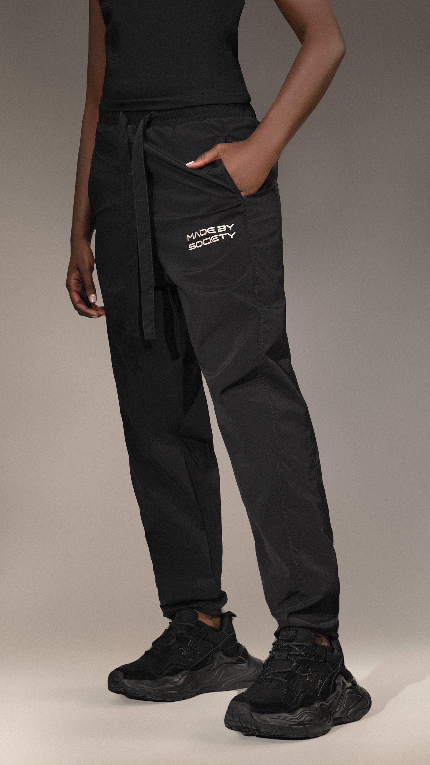 Pantaloni jogger Made By Society - P25743