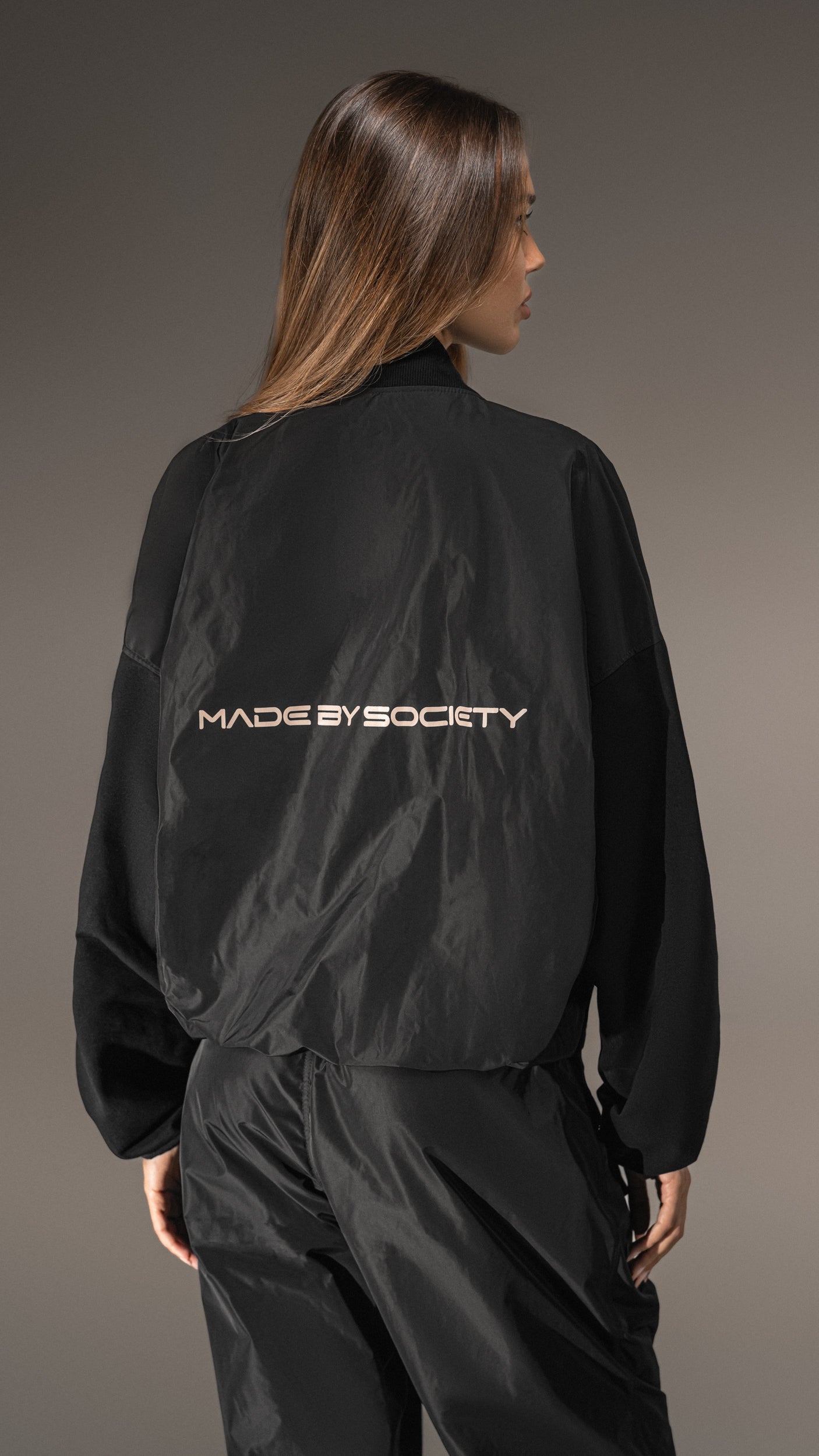 Bluza „Made by Society” – Prosty Komfort – H25811