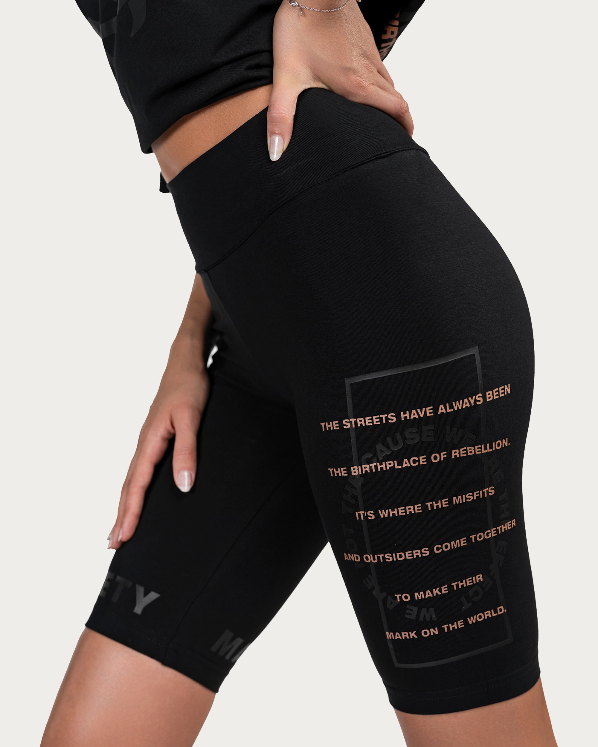 Branded Leggings Shorts - B25373