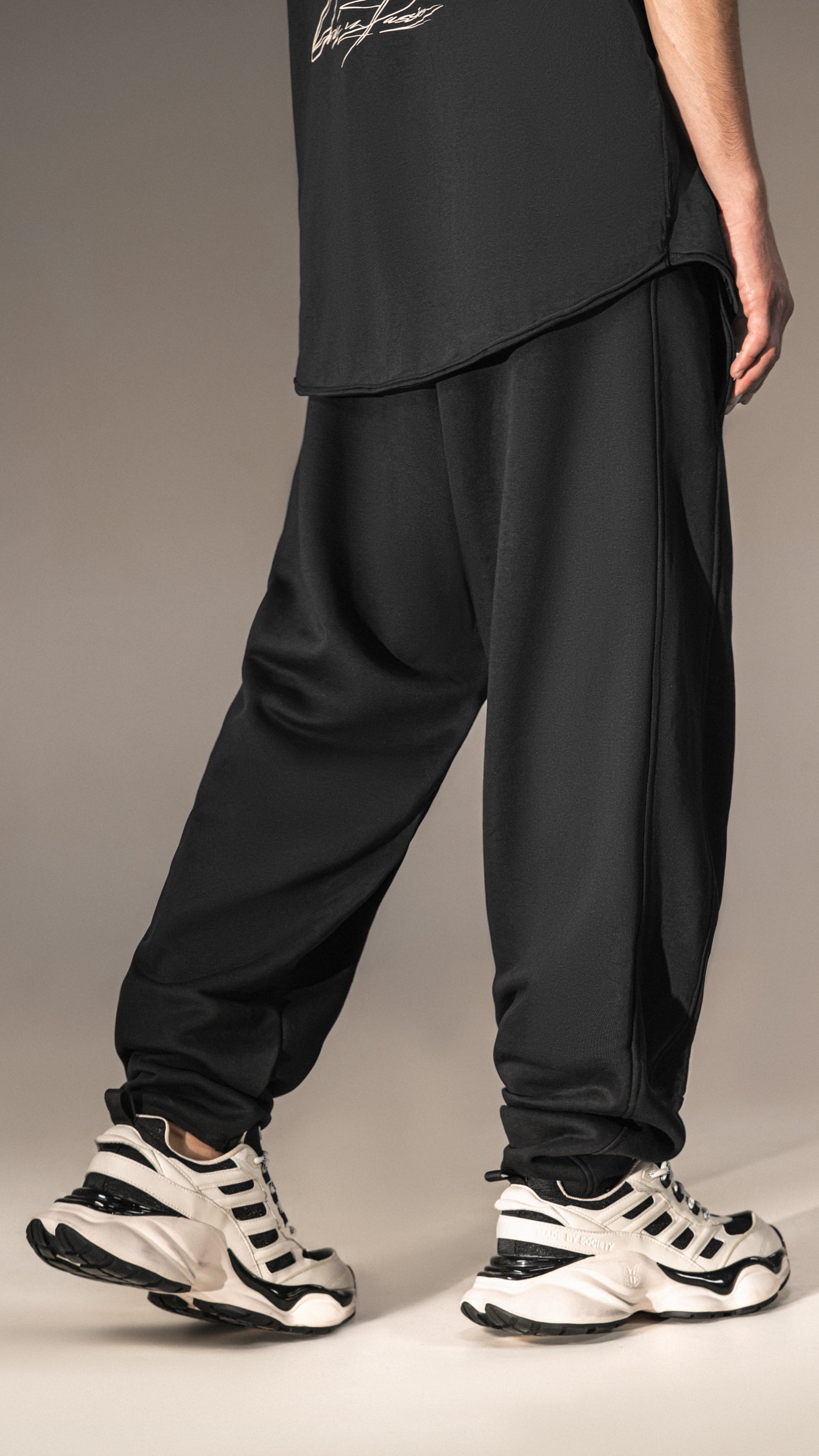 Pantaloni „Made by Society” – Design Relaxat - P15620