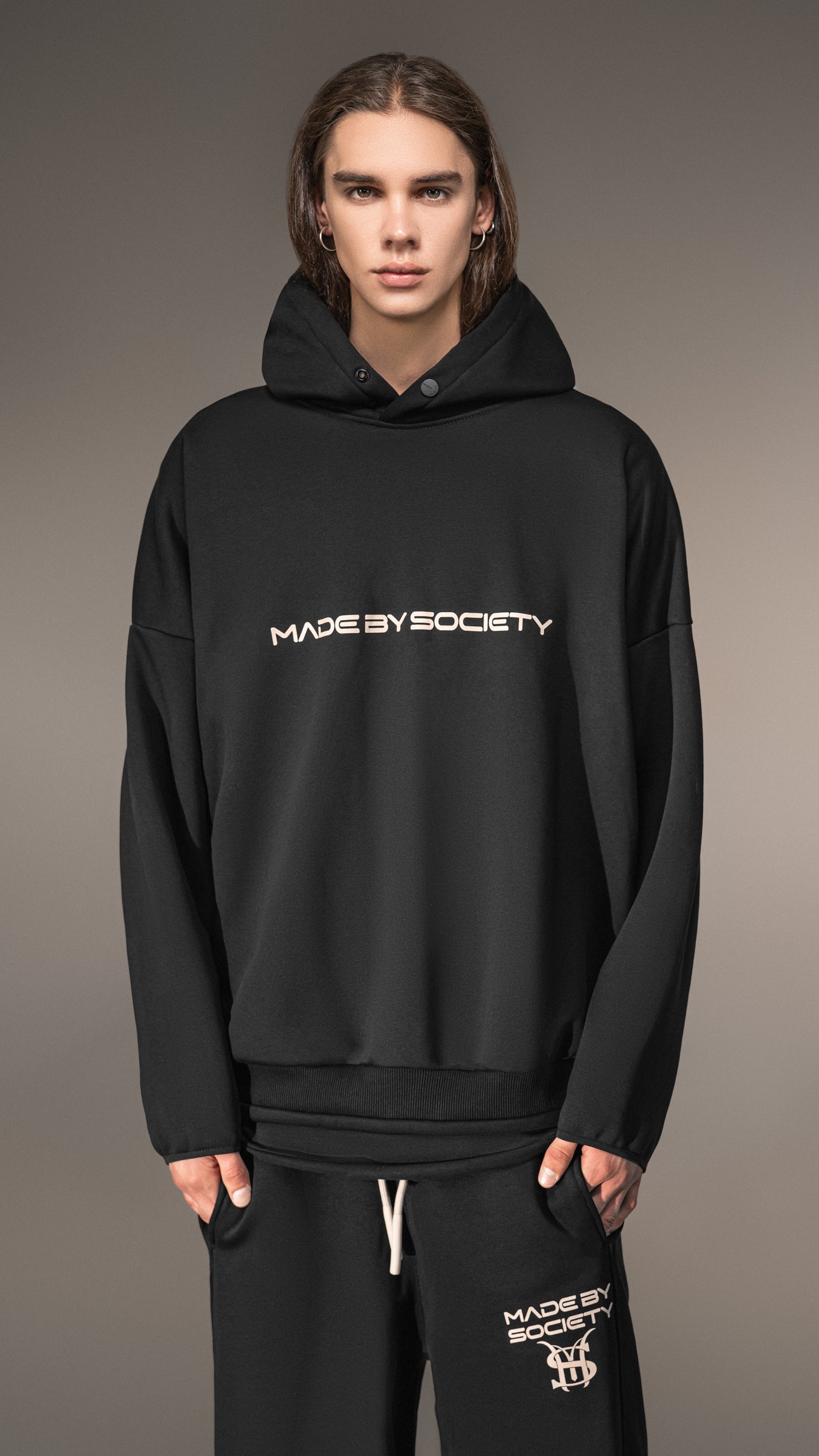 Bluza „Made by Society” – Look Relaksacyjny – H15630