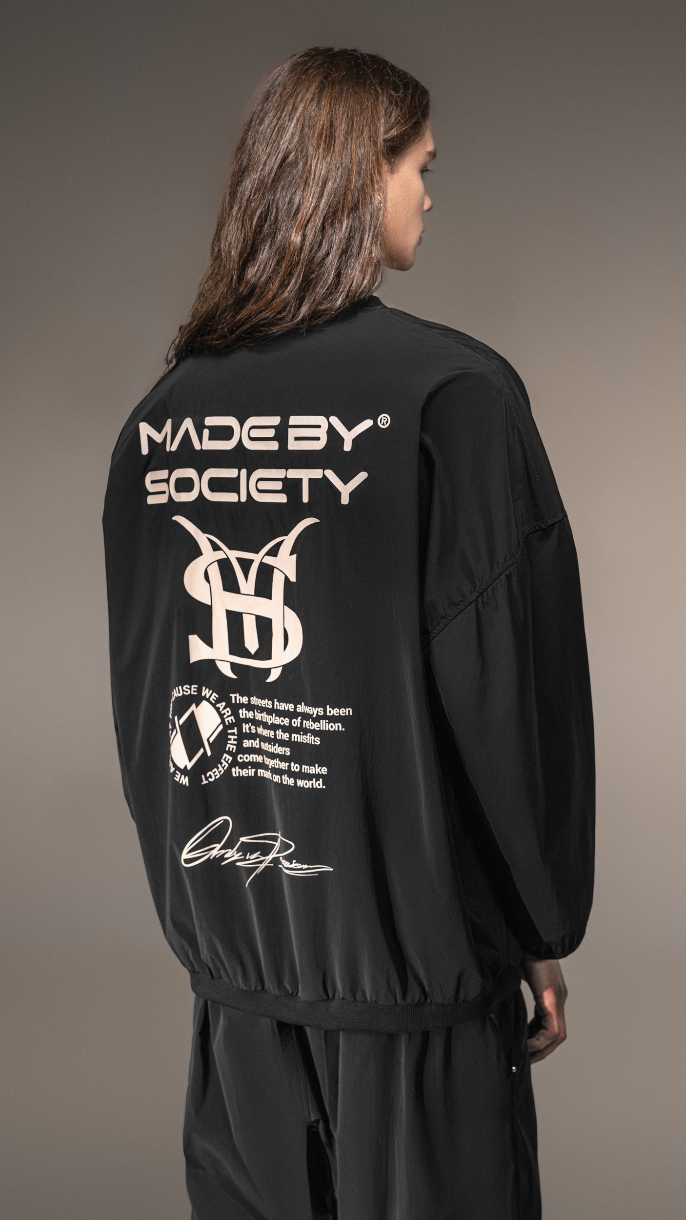 Bluza „Made by Society” – Komfort Casual - H15720