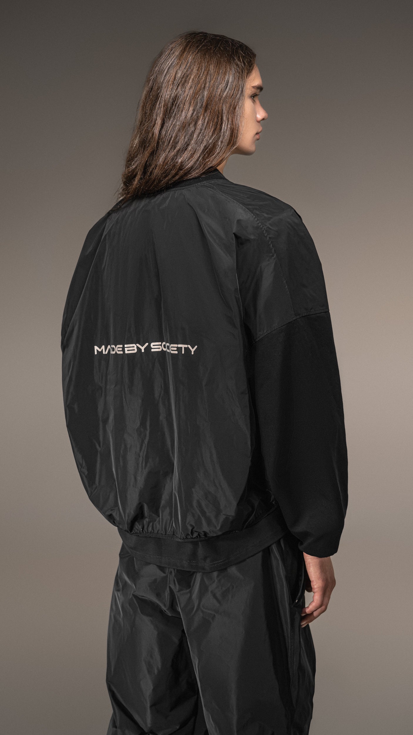 Bluza „Made by Society” – Prosty Komfort - H15810