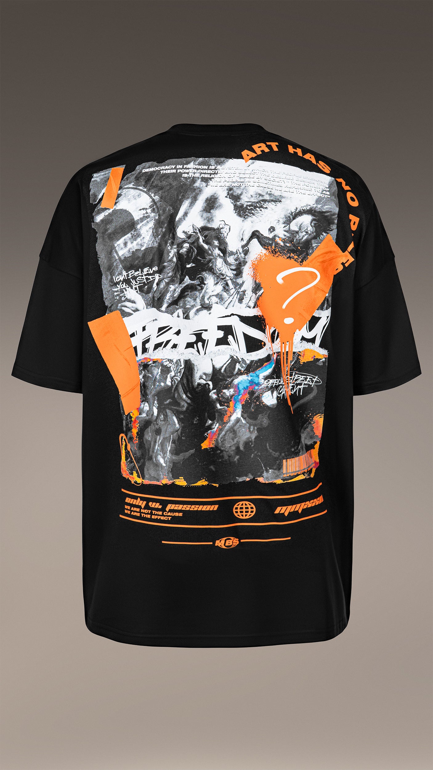 Wyprodukowana przez społeczeństwo koszulka T14930