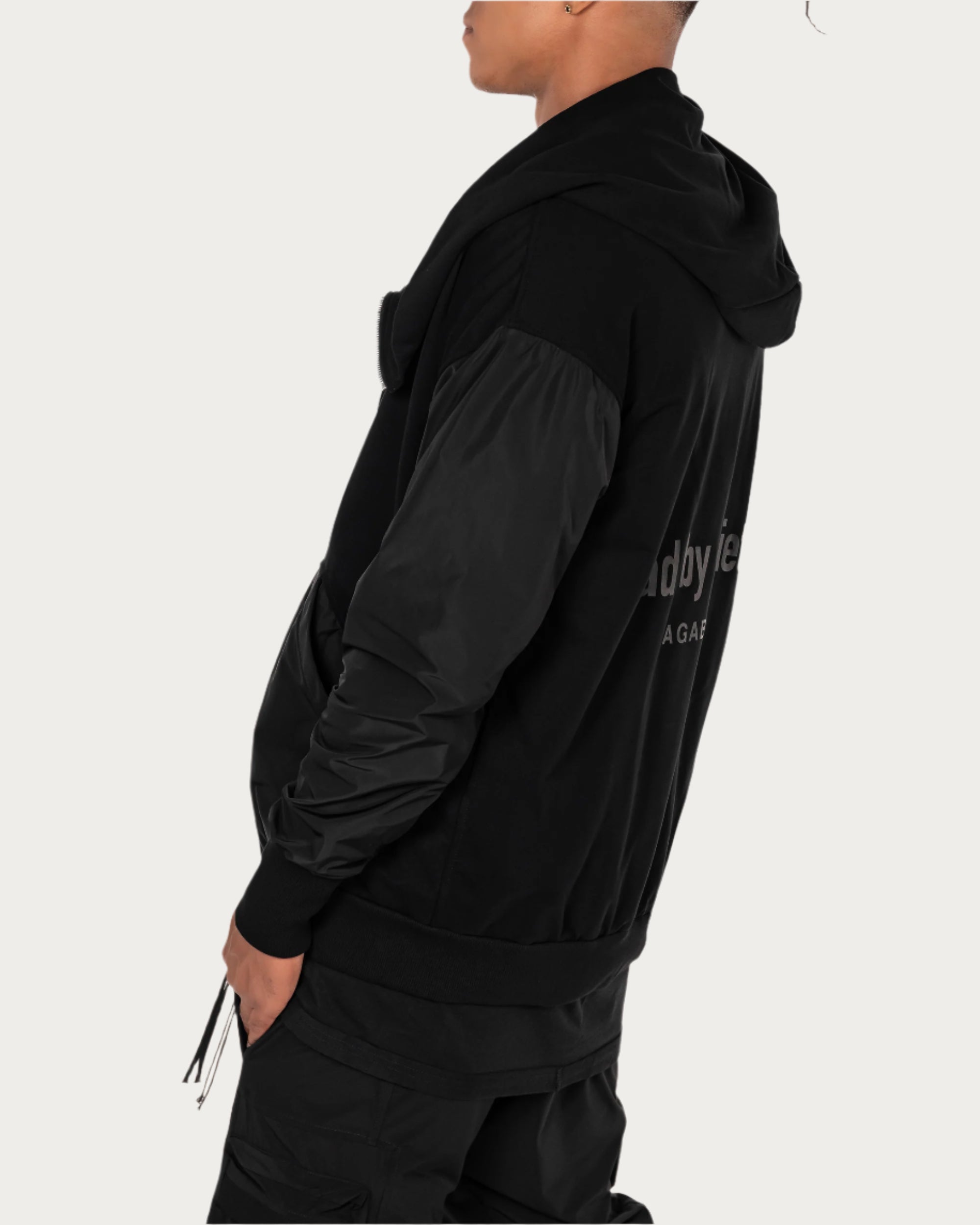 Wykonana bluza zapinana na zamek - H12173